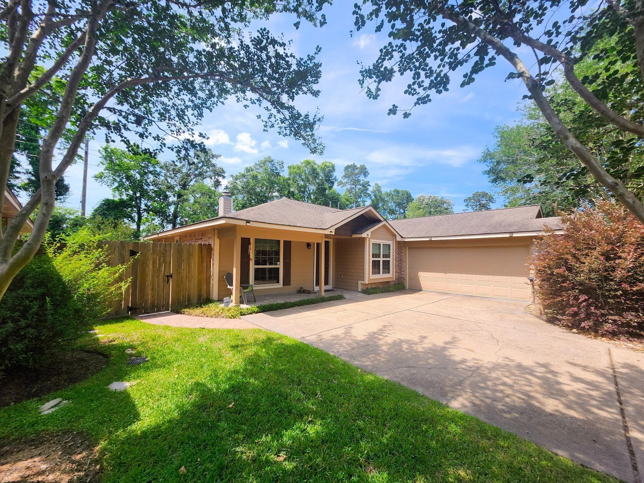 2827 Creek Manor Drive — photo
