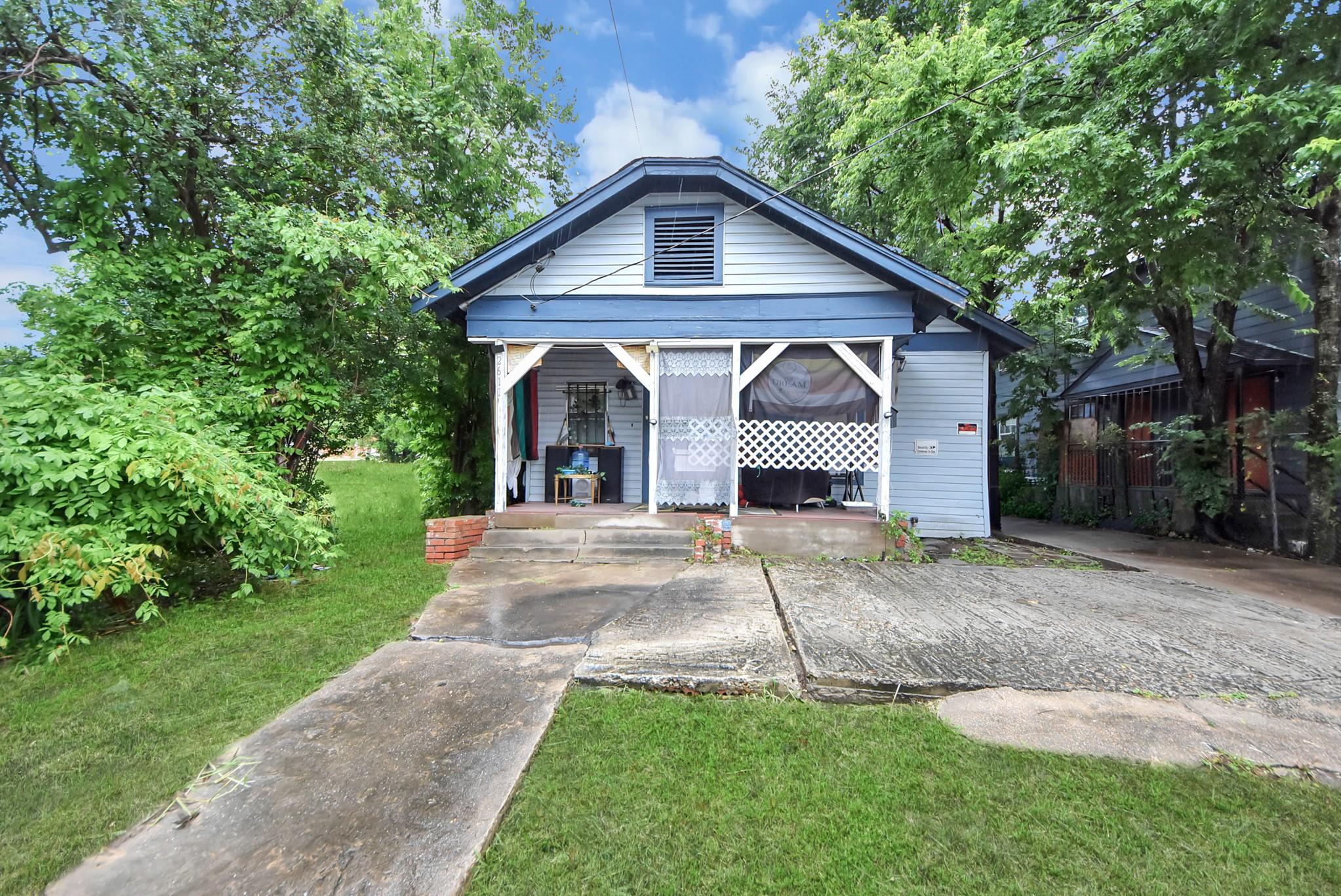 2611 Canfield Street — photo