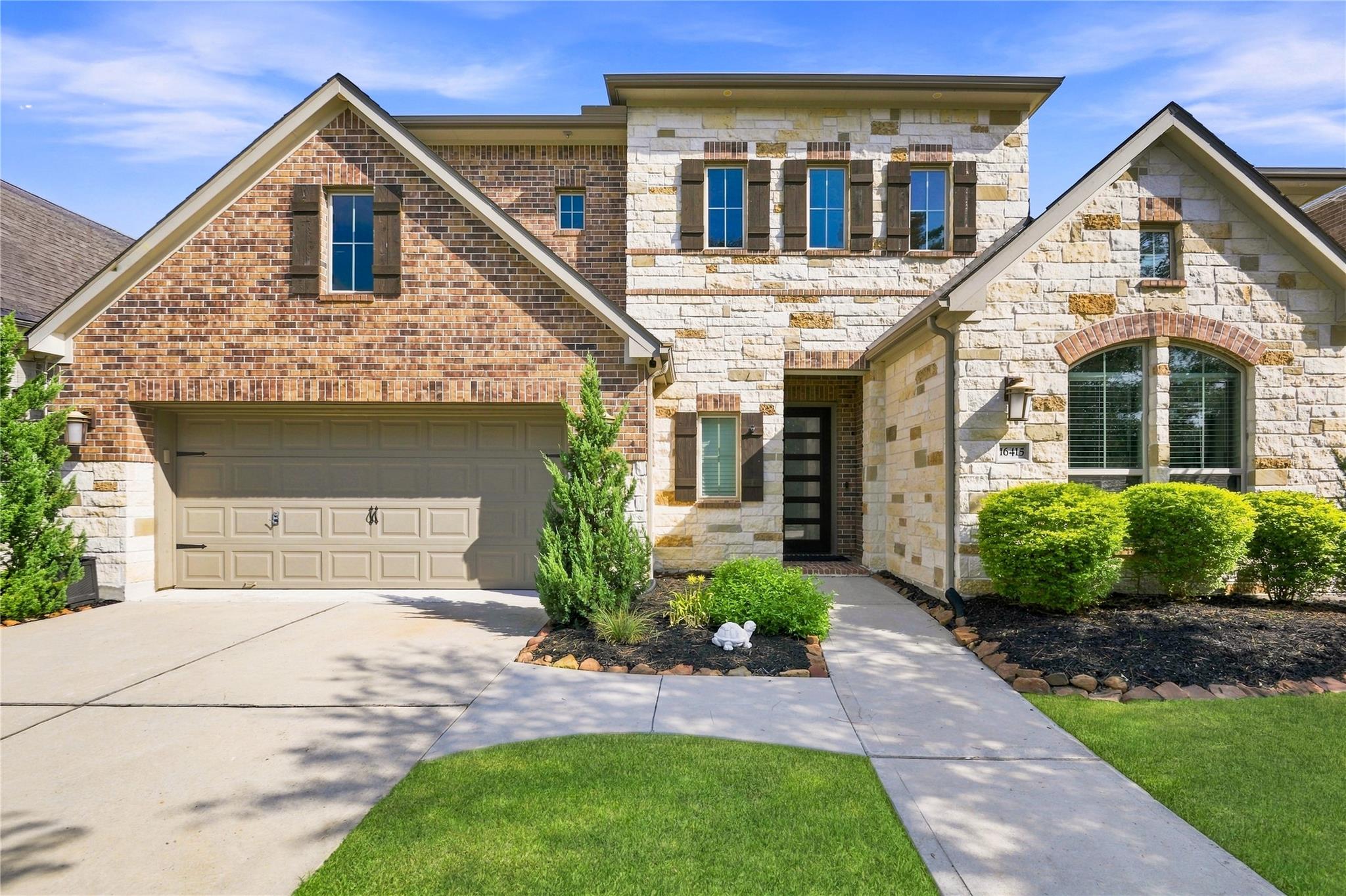 16415 Whiteoak Canyon Drive — photo