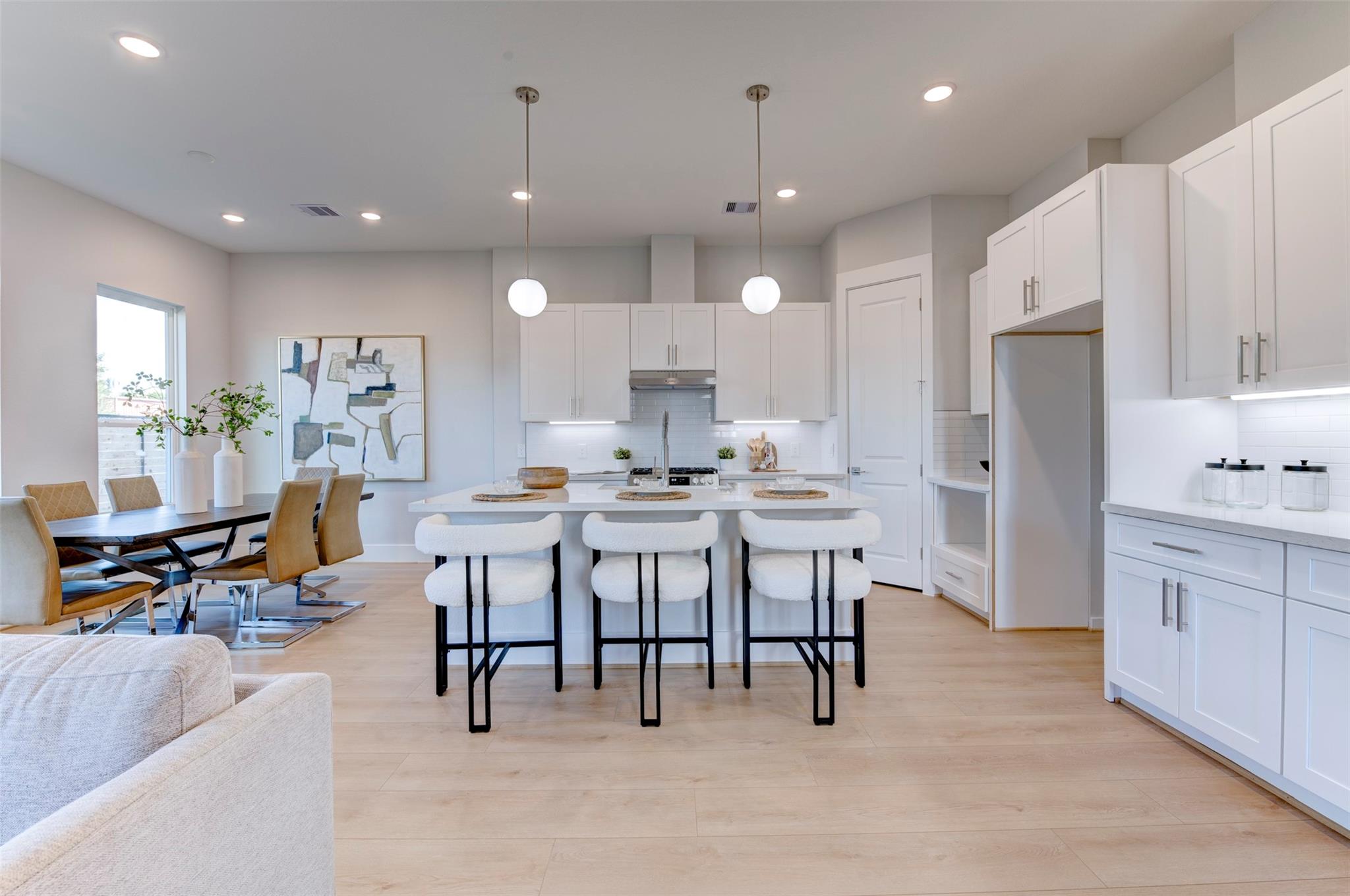 5132 Rosslyn Road — photo