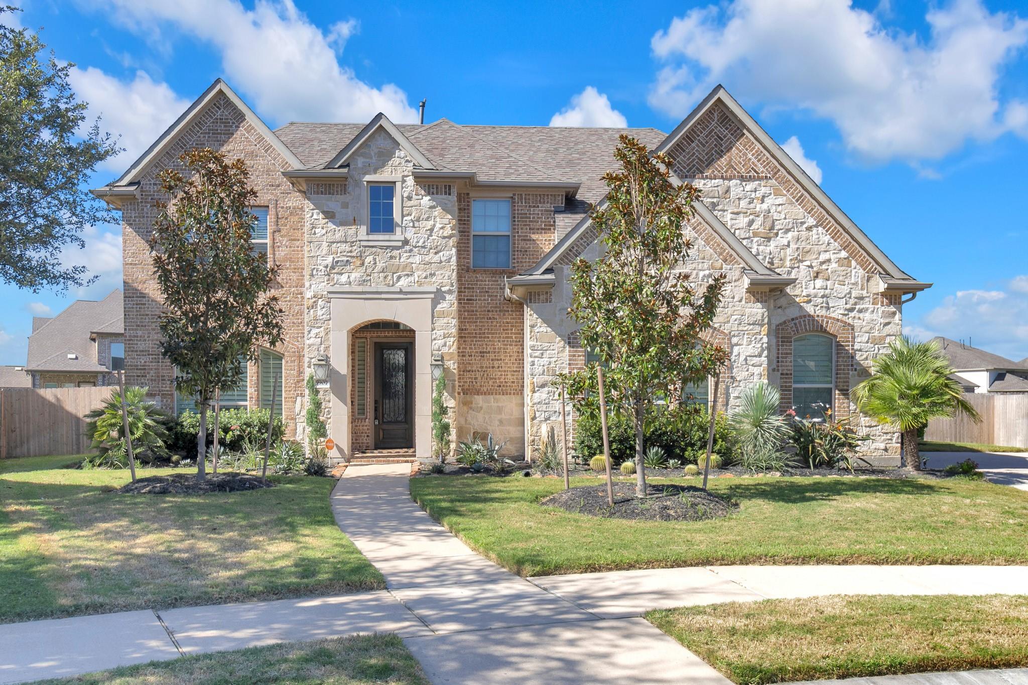 5907 Diamond Shadow Court — photo