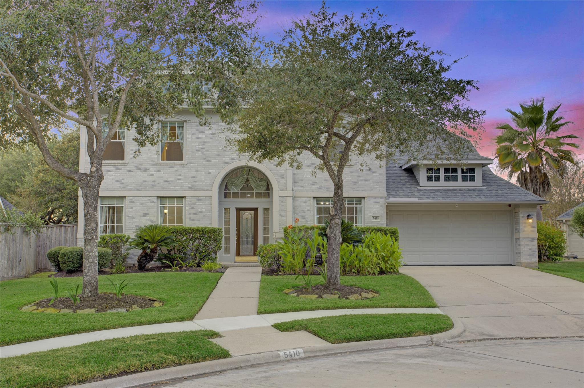 5410 Drakeview Court — photo
