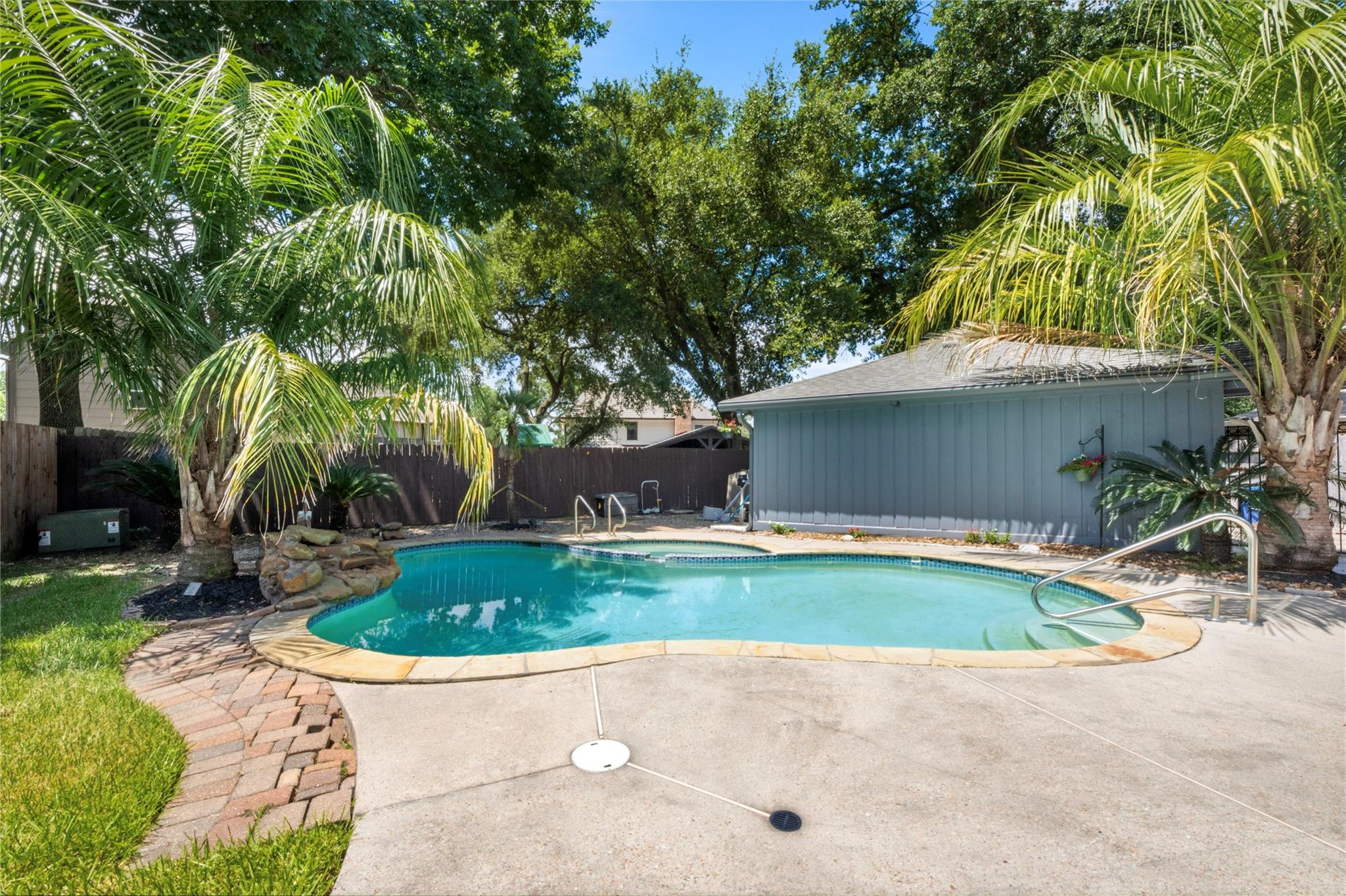 4118 Long Grove Drive — photo