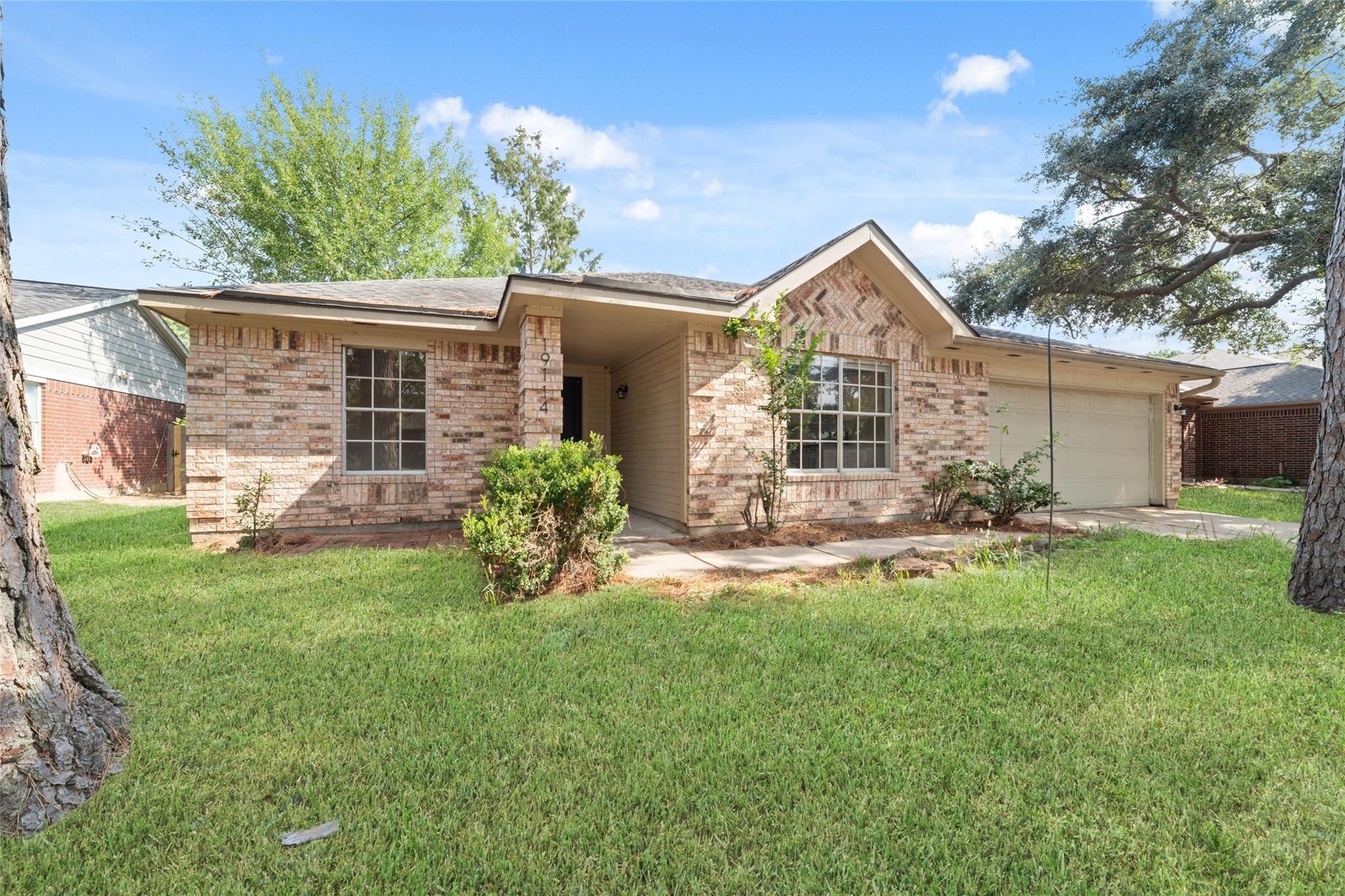 19114 Indian Grass Drive — photo