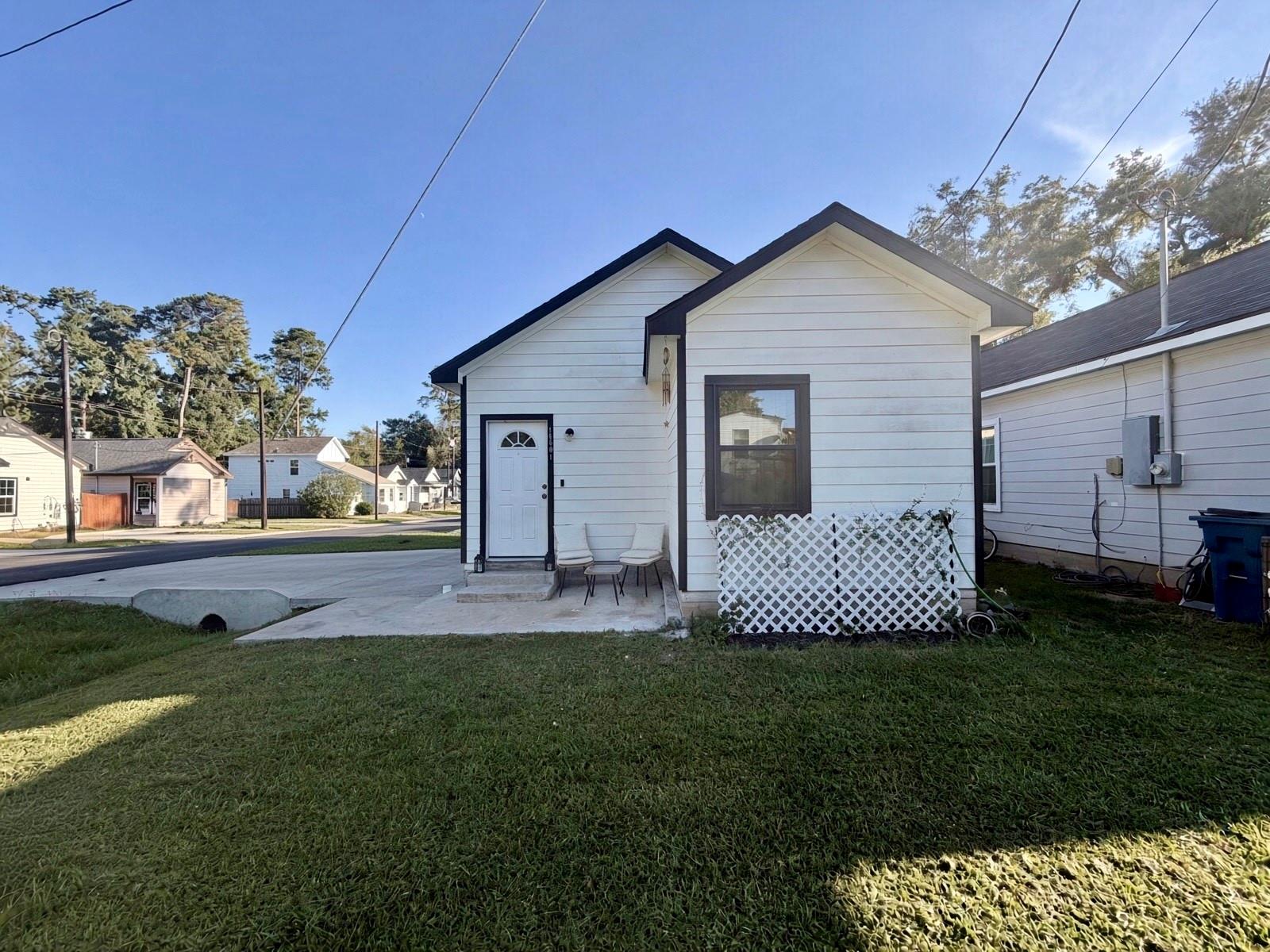 16601 E Ivanhoe, Montgomery, TX 77316 — photo 2