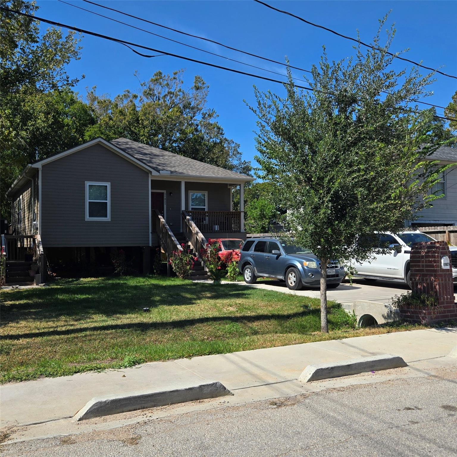 11821 Cardiff Road — photo
