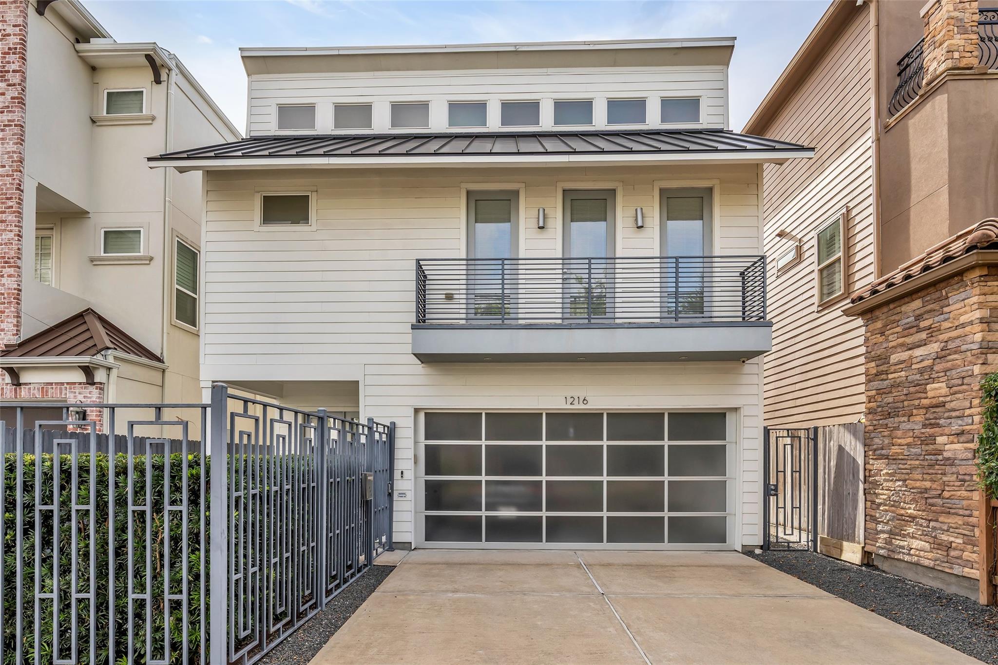 1216 Malone Street — photo