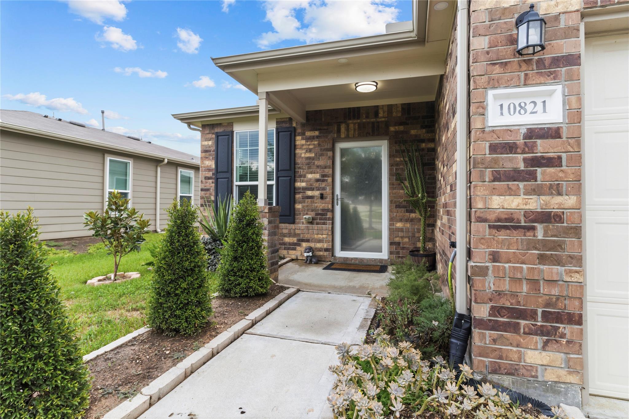 10821 Forbes Brook Drive — photo