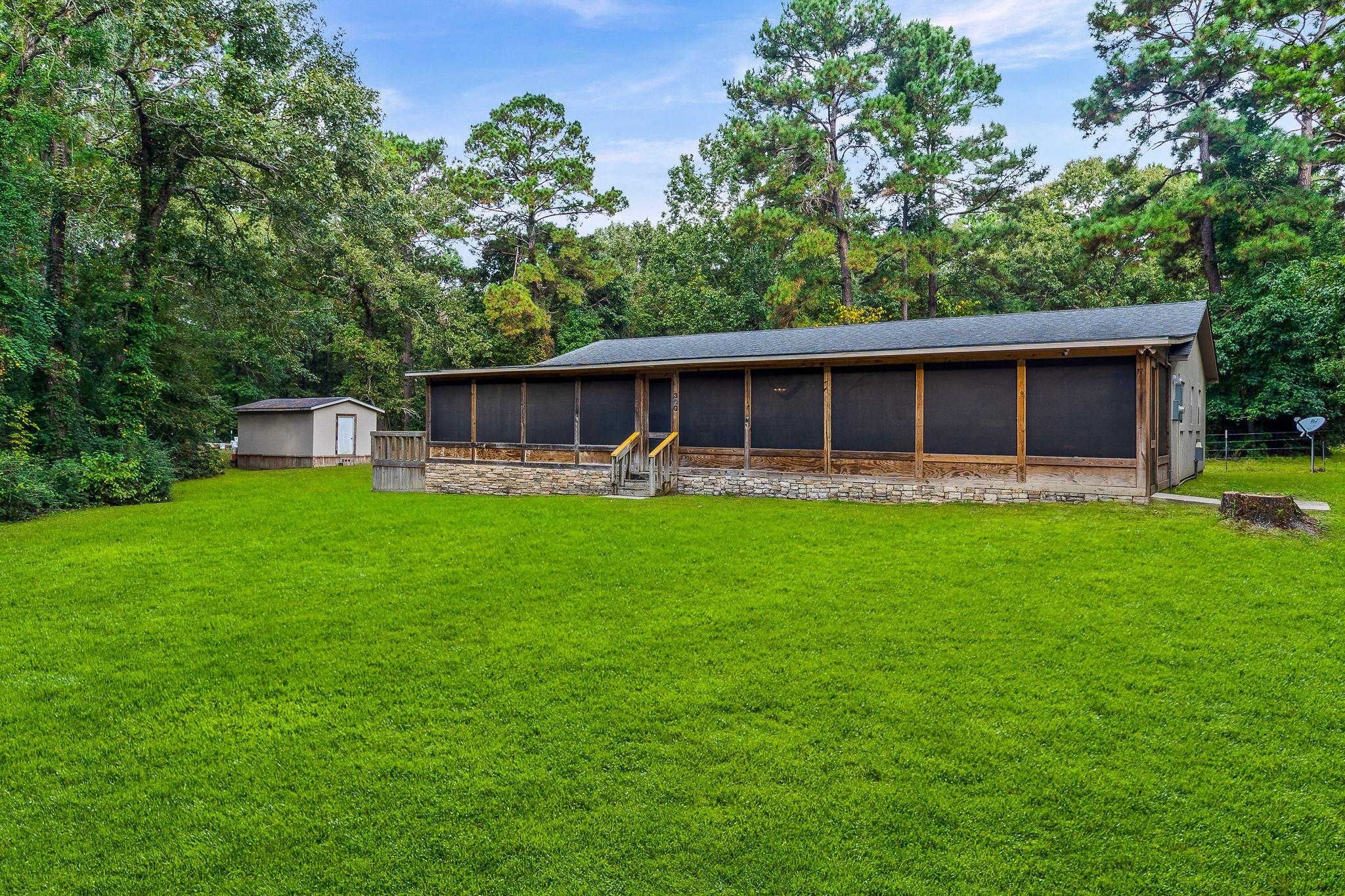 300 Hidden Oaks Drive — photo
