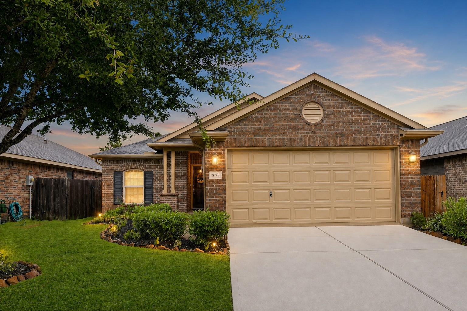 18743 Majestic Vista Lane — photo