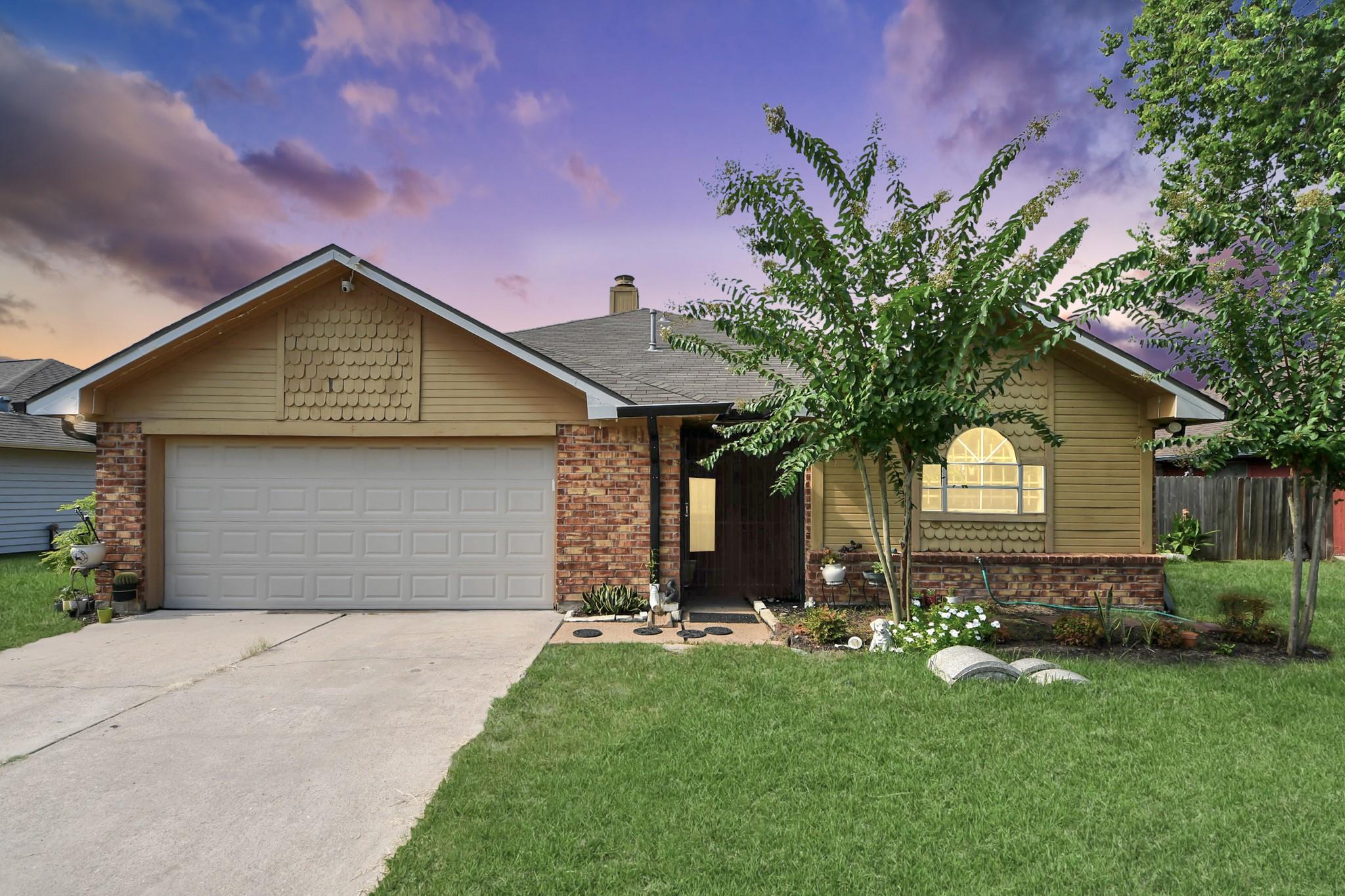 2455 Edgedale Drive — photo