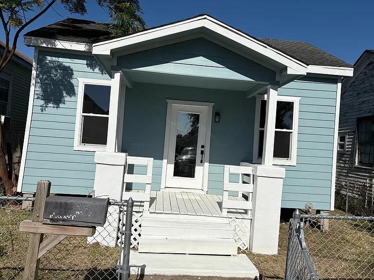 3122 Avenue M 1/2 — photo
