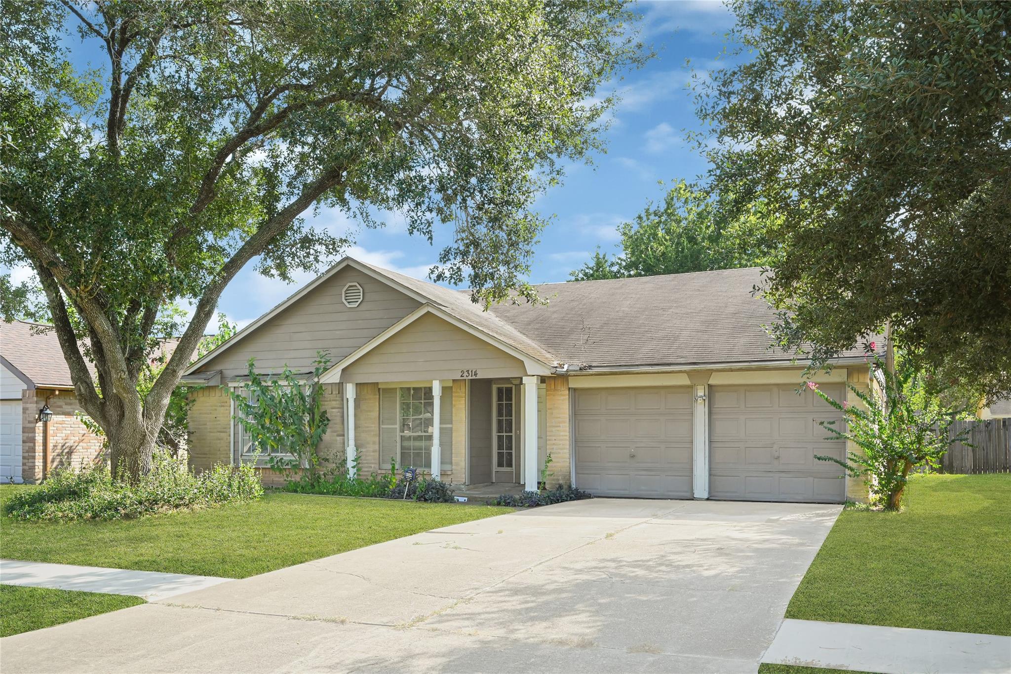 2314 Buttonhill Drive — photo
