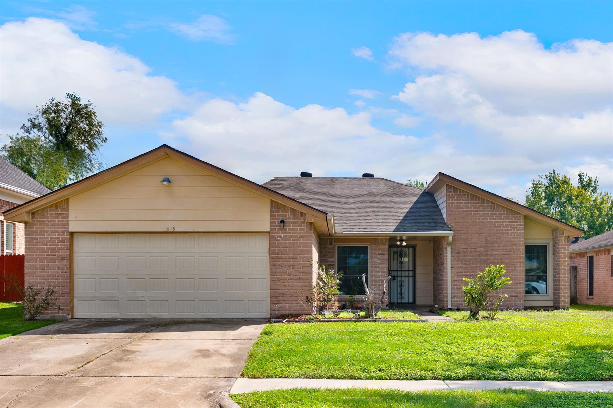 1435 Lazy Spring Drive — photo