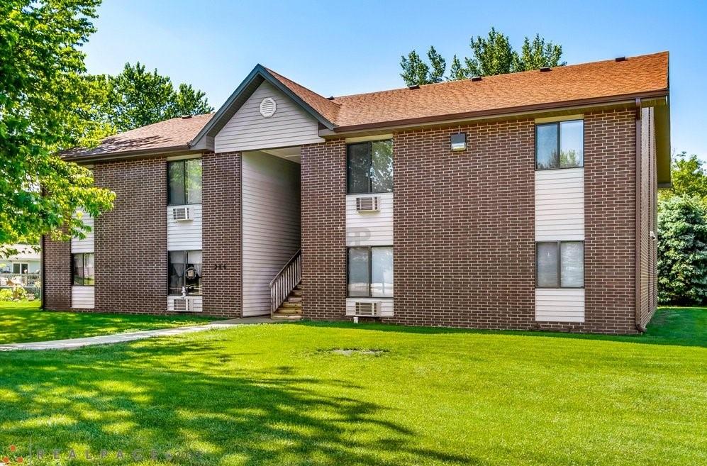 206 Harrison Court — photo