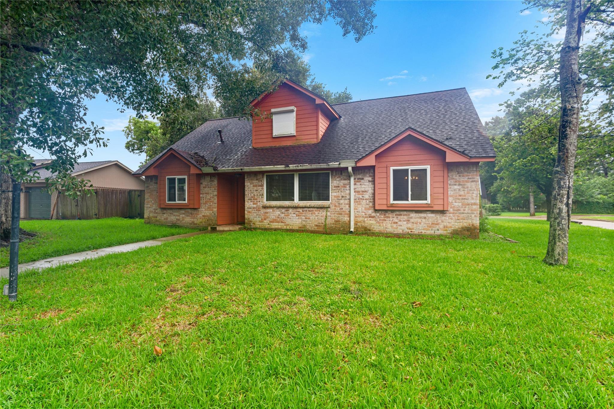 5000 Cedar Creek Drive — photo