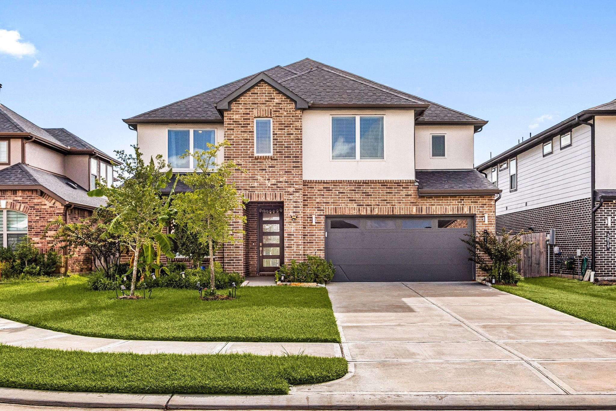 3815 Favor Forest Court — photo