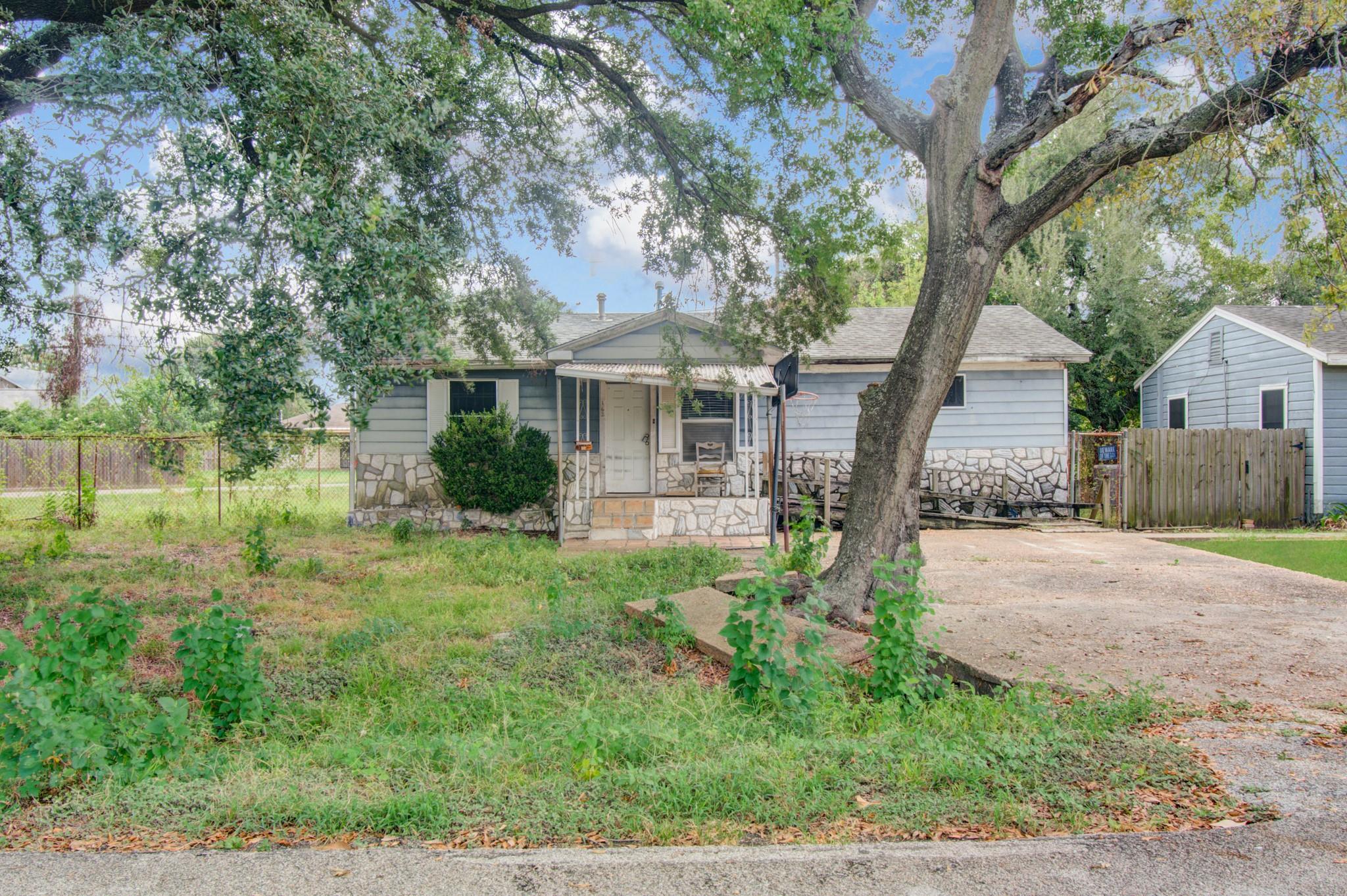 162 Calloway Street — photo