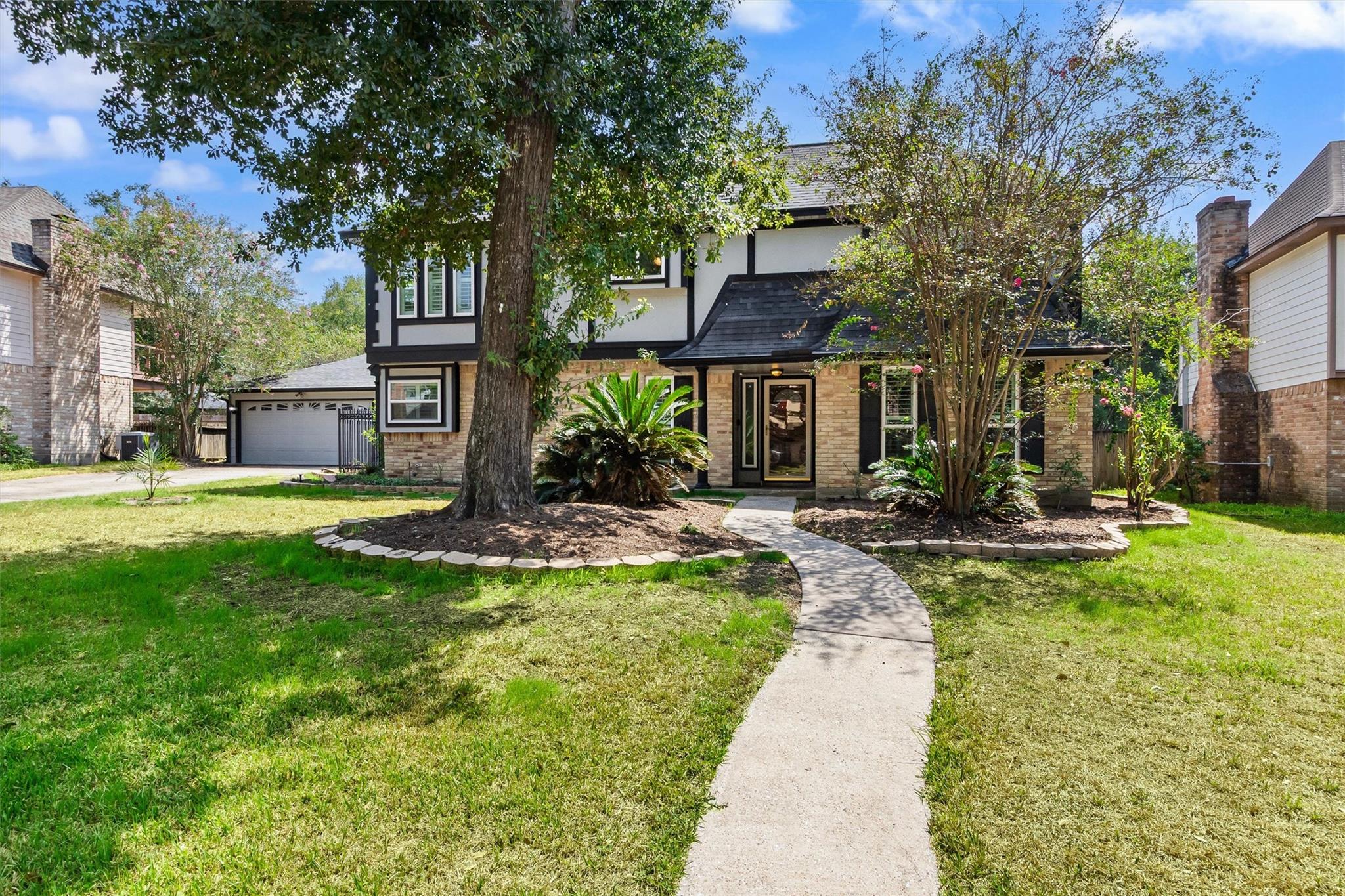 25010 Kingsdown Drive — photo