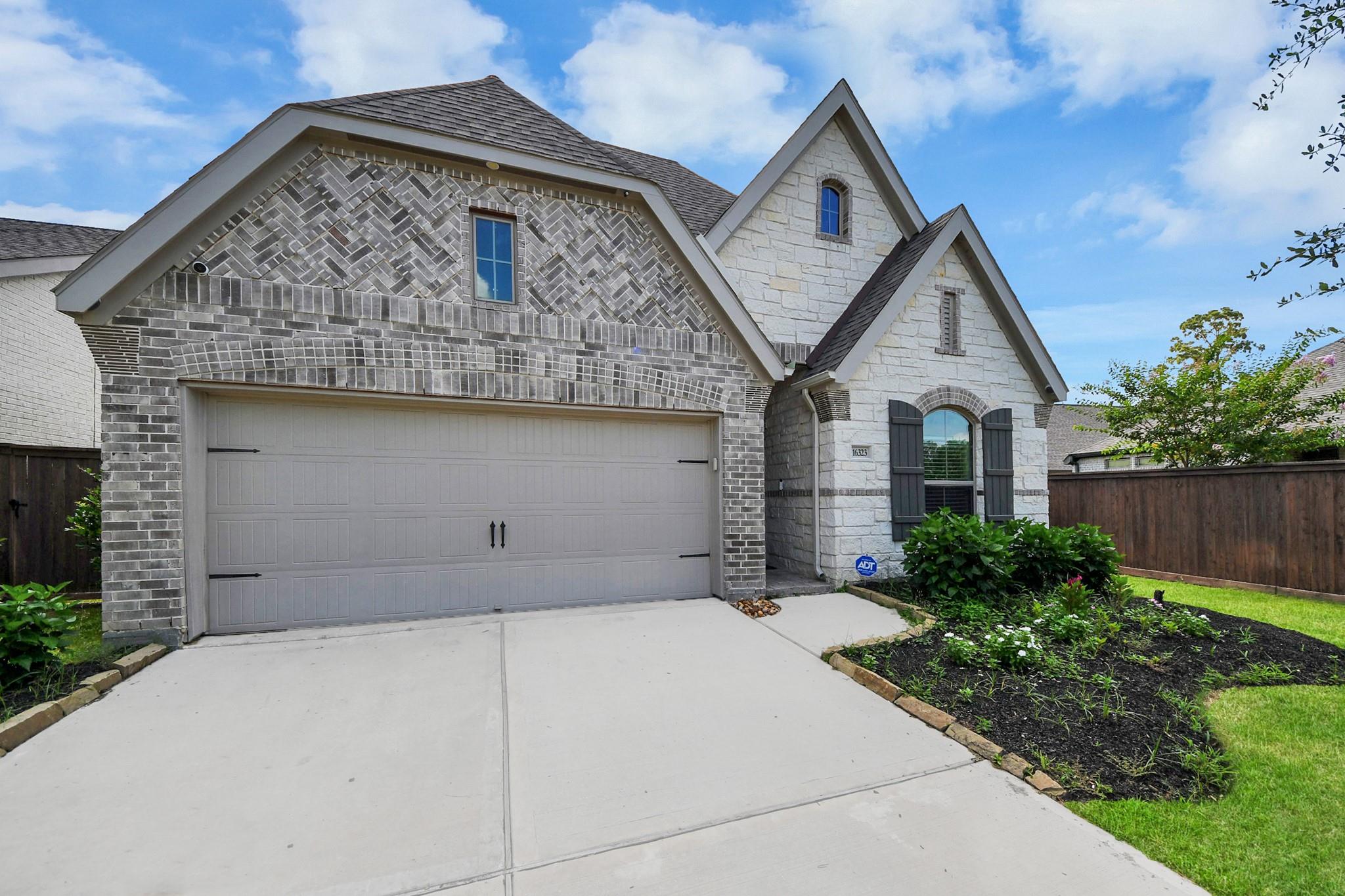 16323 Tulipan Spring Trail — photo