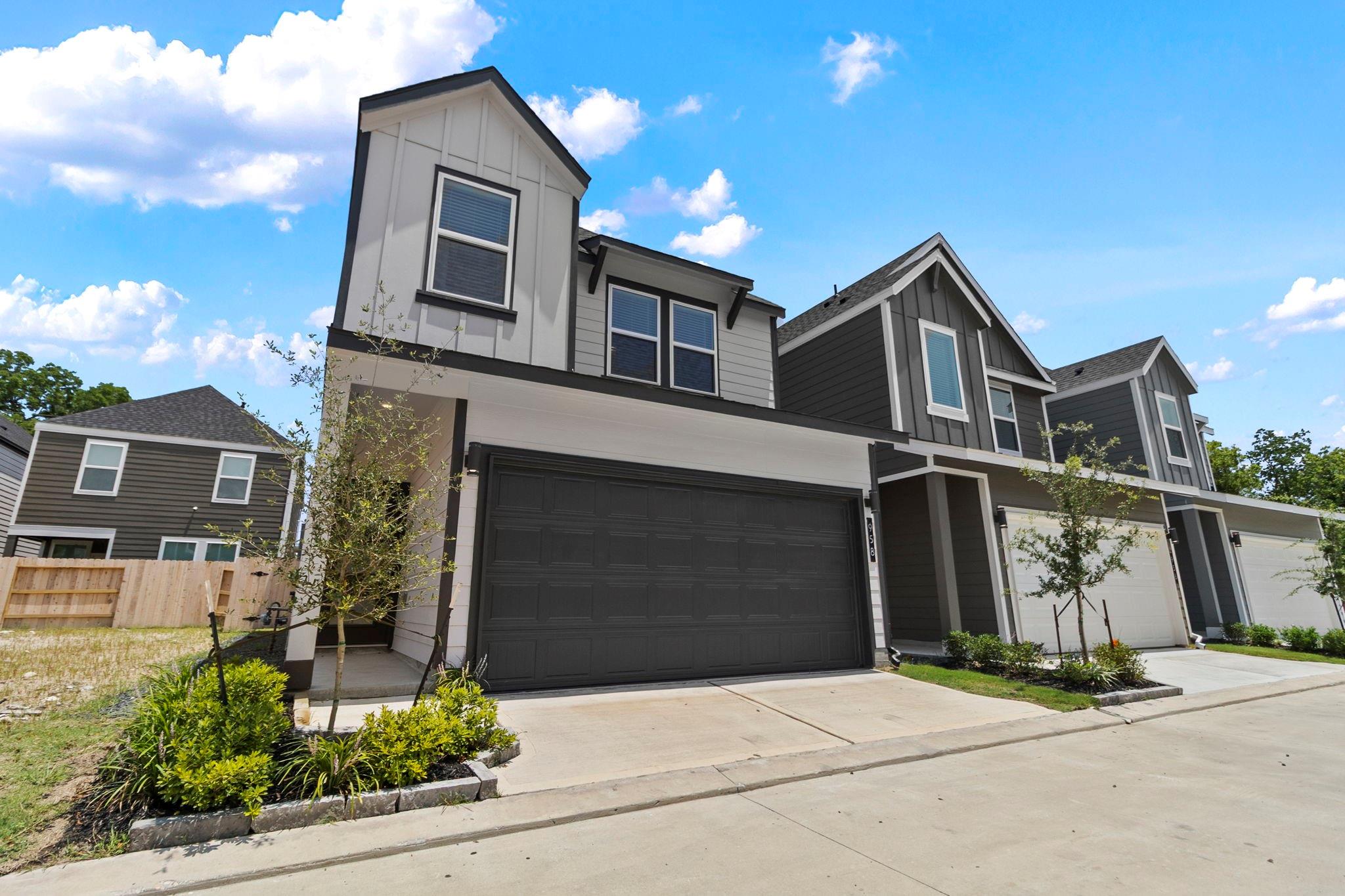 958 Green Vines Lane — photo