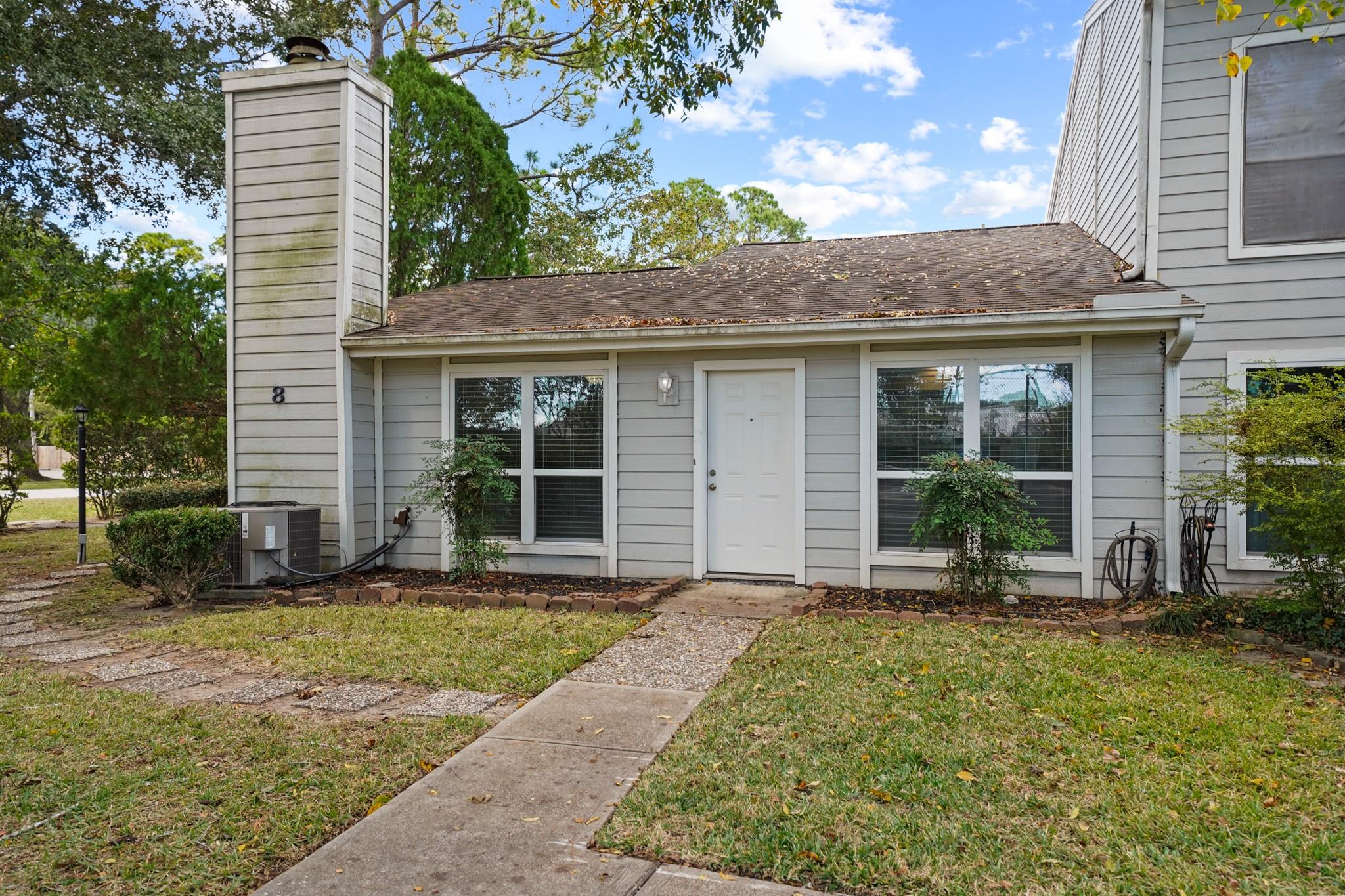 8 Hideaway Drive — photo