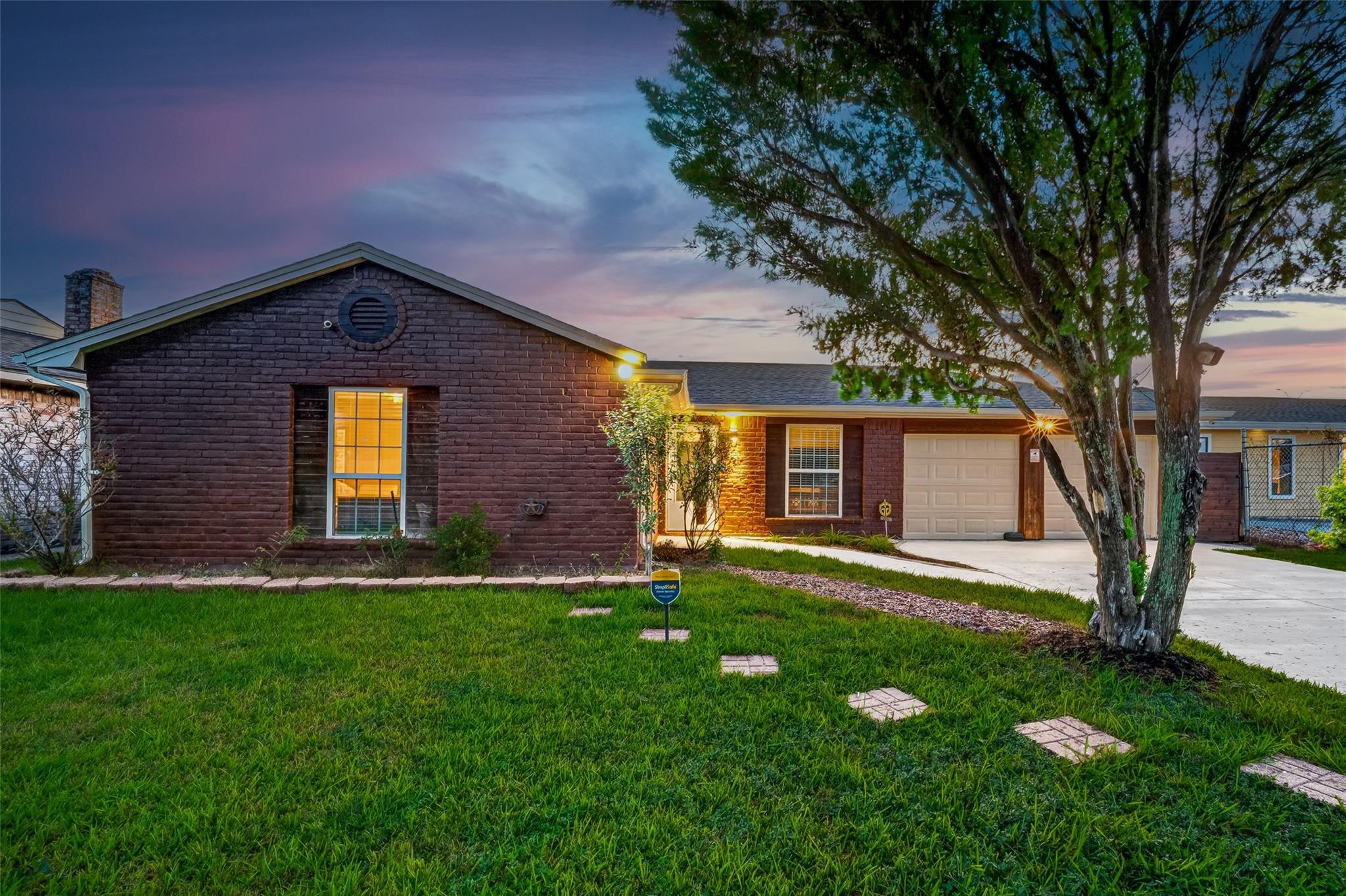 6114 S Greenpark Drive — photo