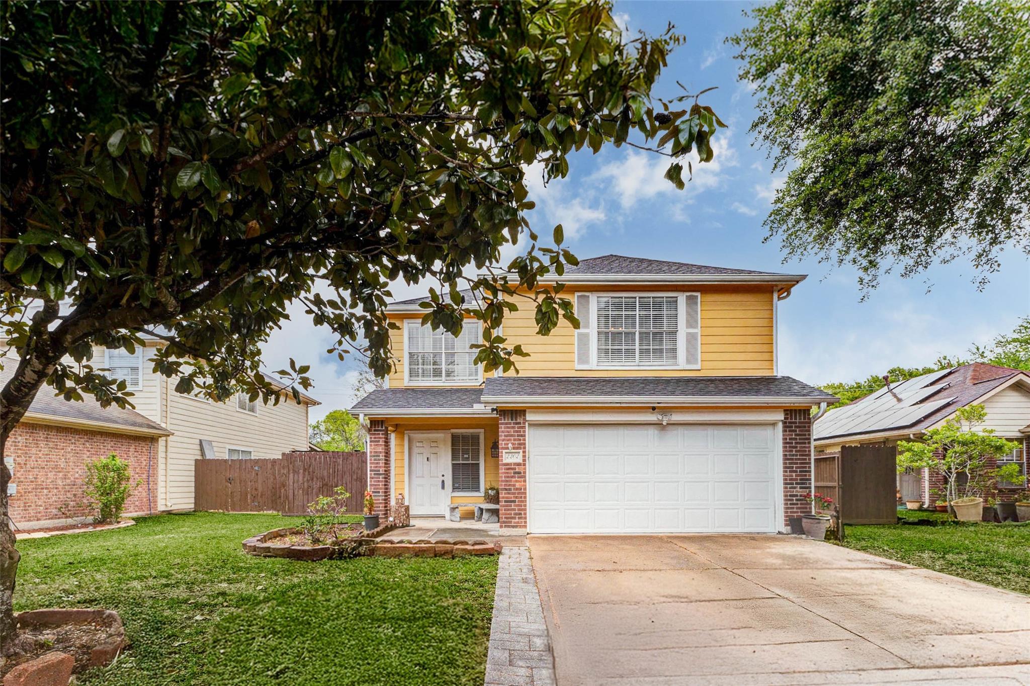 2202 Falling Oaks Road — photo