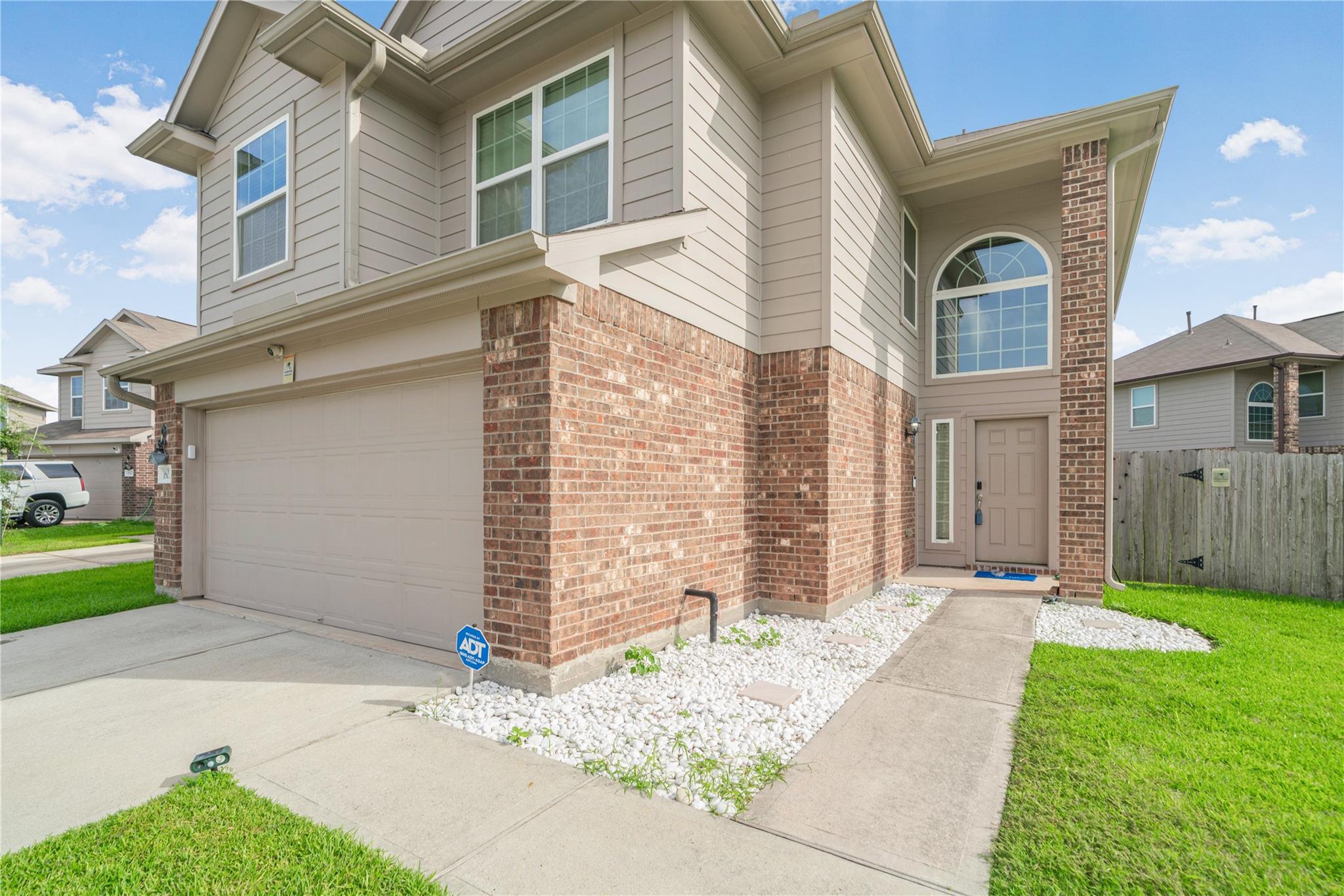 1602 Royal Grantham Court — photo