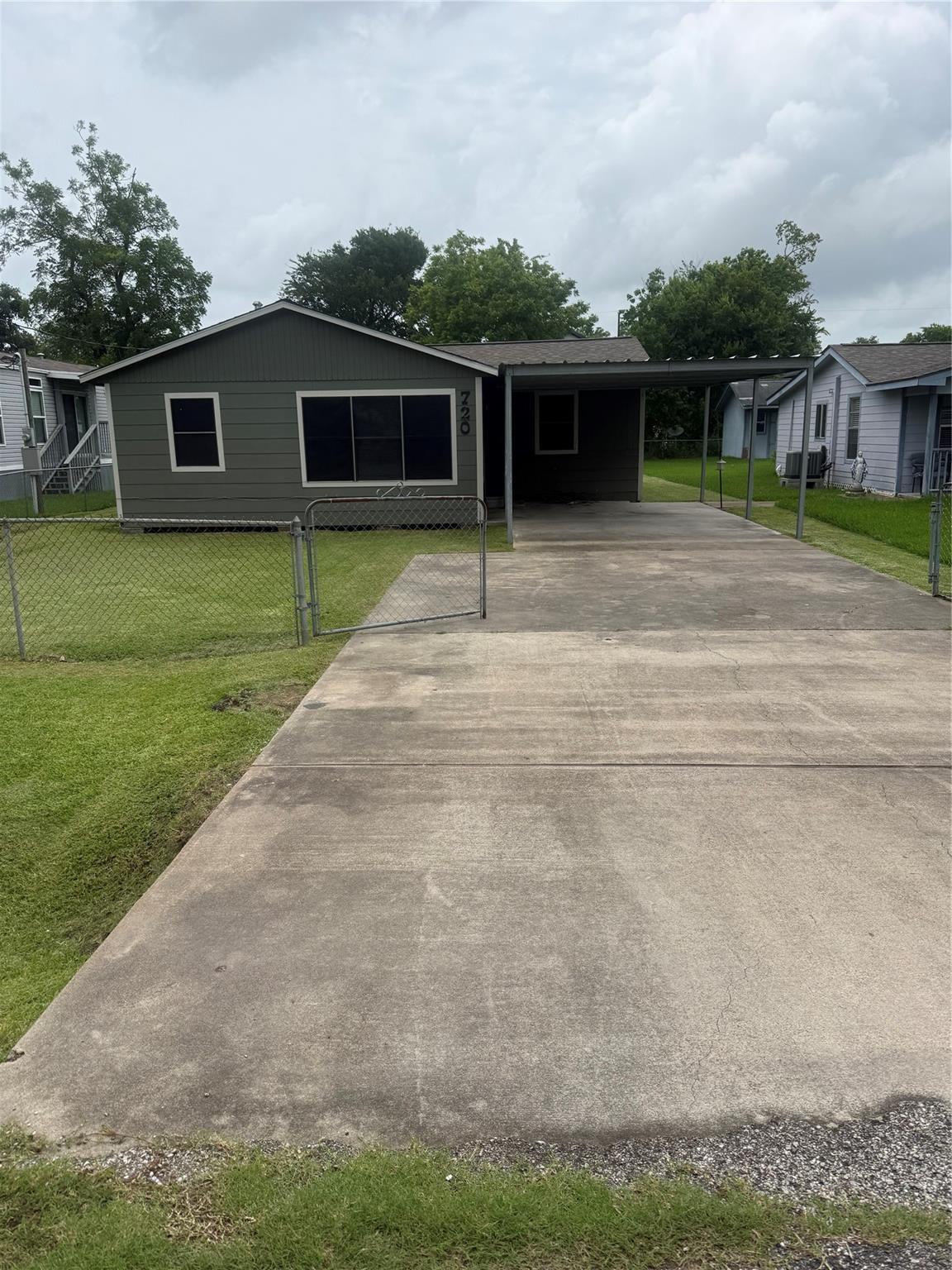720 Austin Street — photo