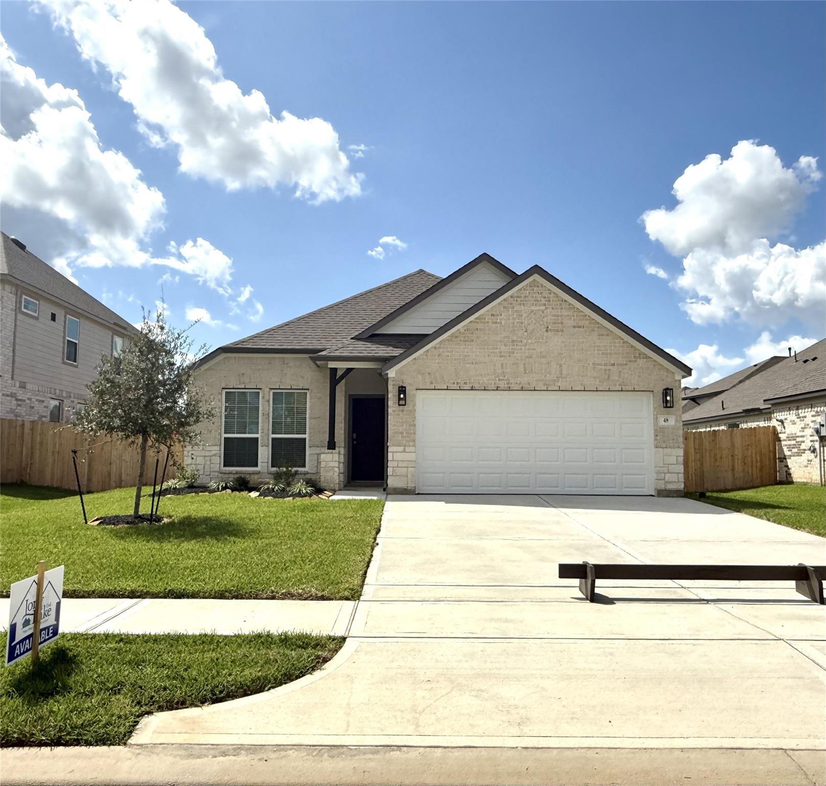 1704 Pecan Woods Lane — photo