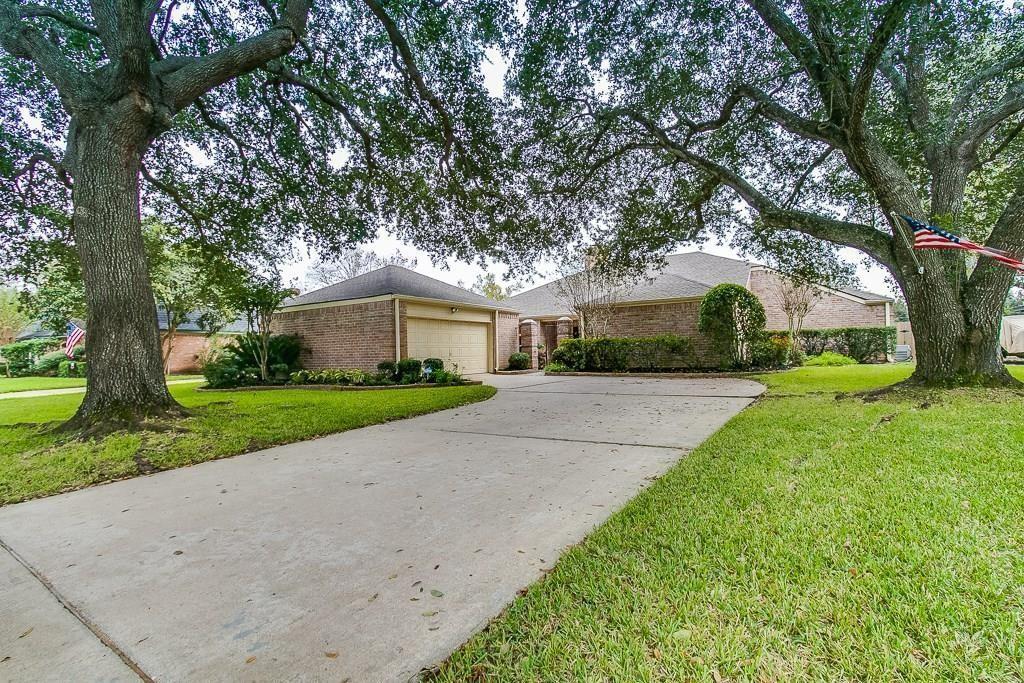 3915 Pleasant Valley Drive — photo
