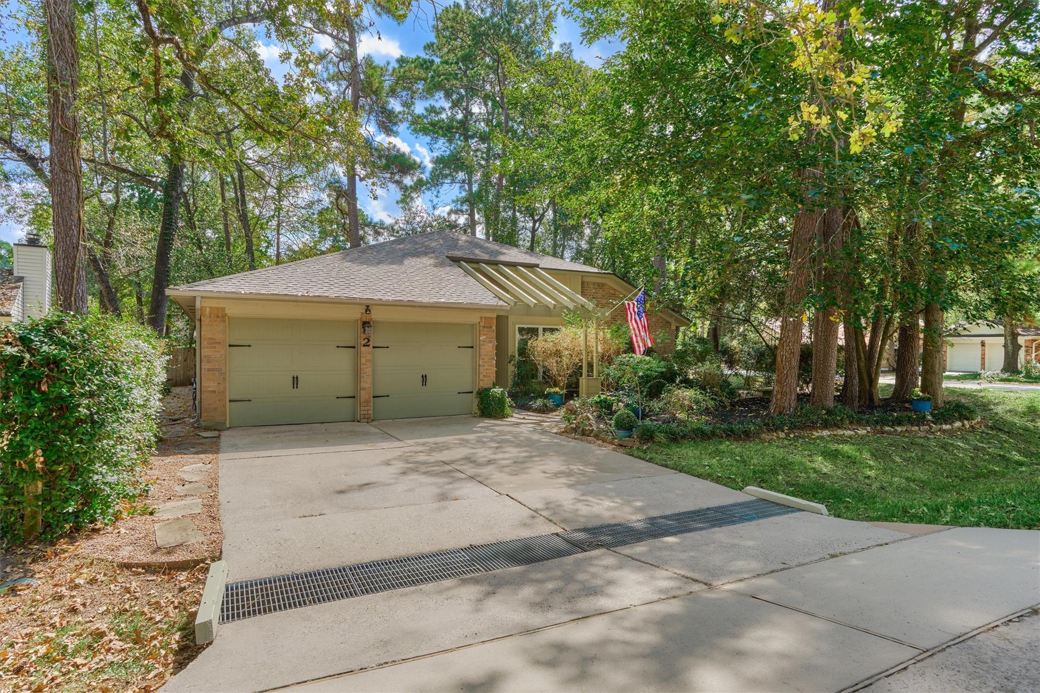 2 Rock Pine Court — photo