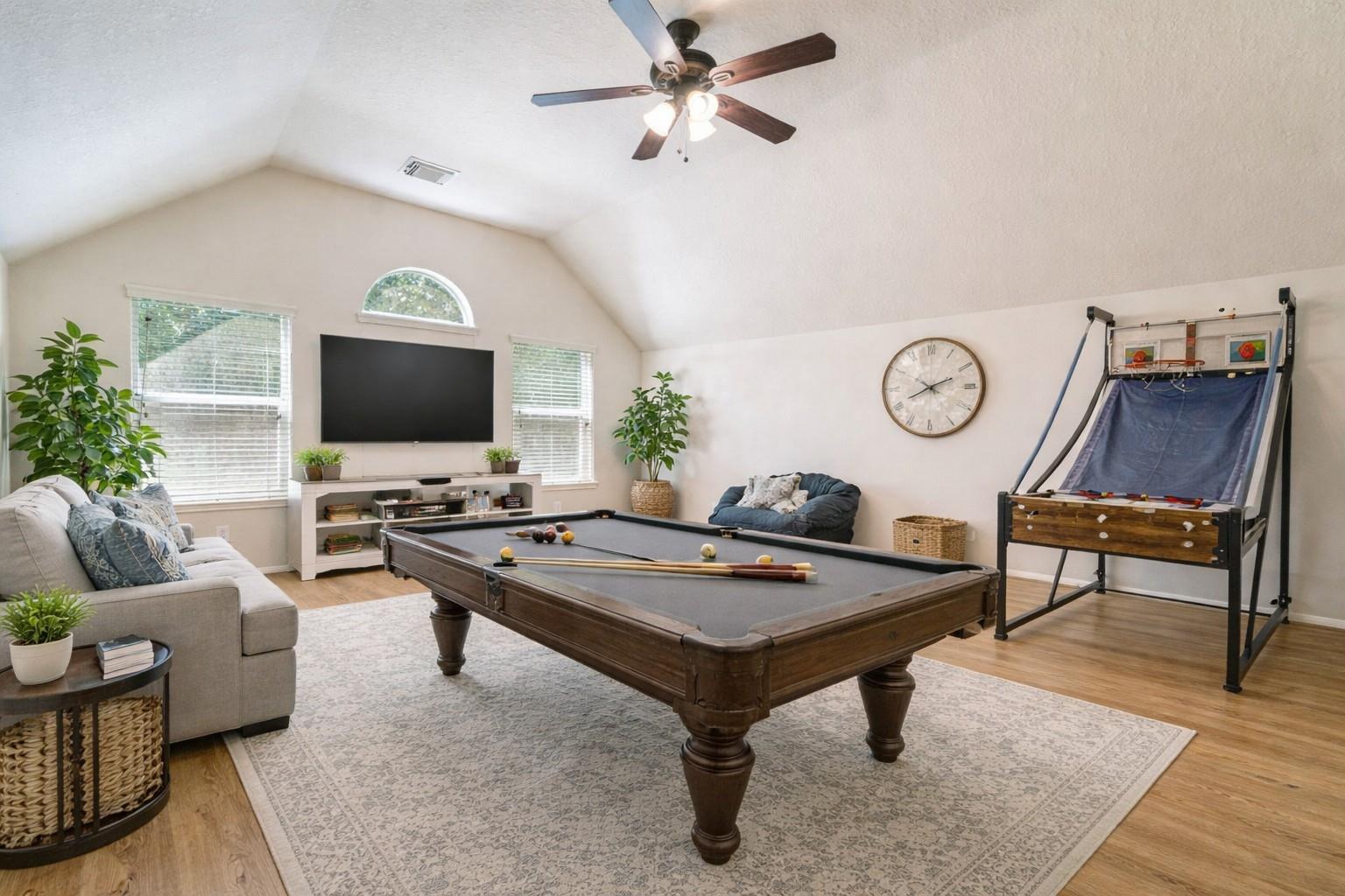 5807 Horseshoe Falls — photo