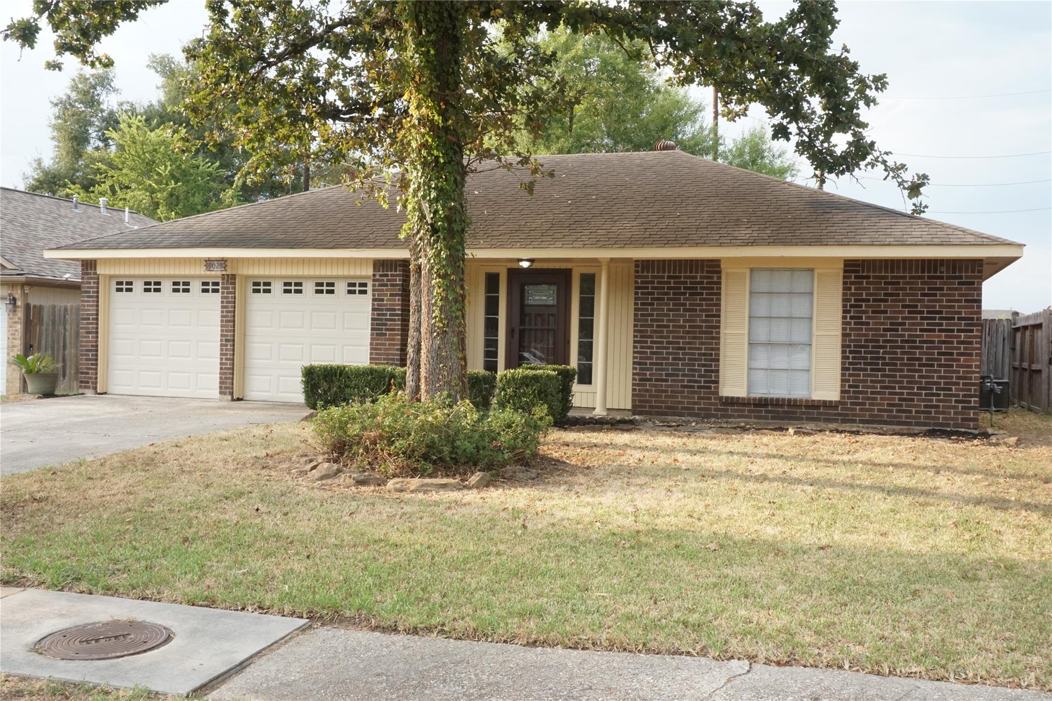 5022 Fox Hollow Boulevard — photo