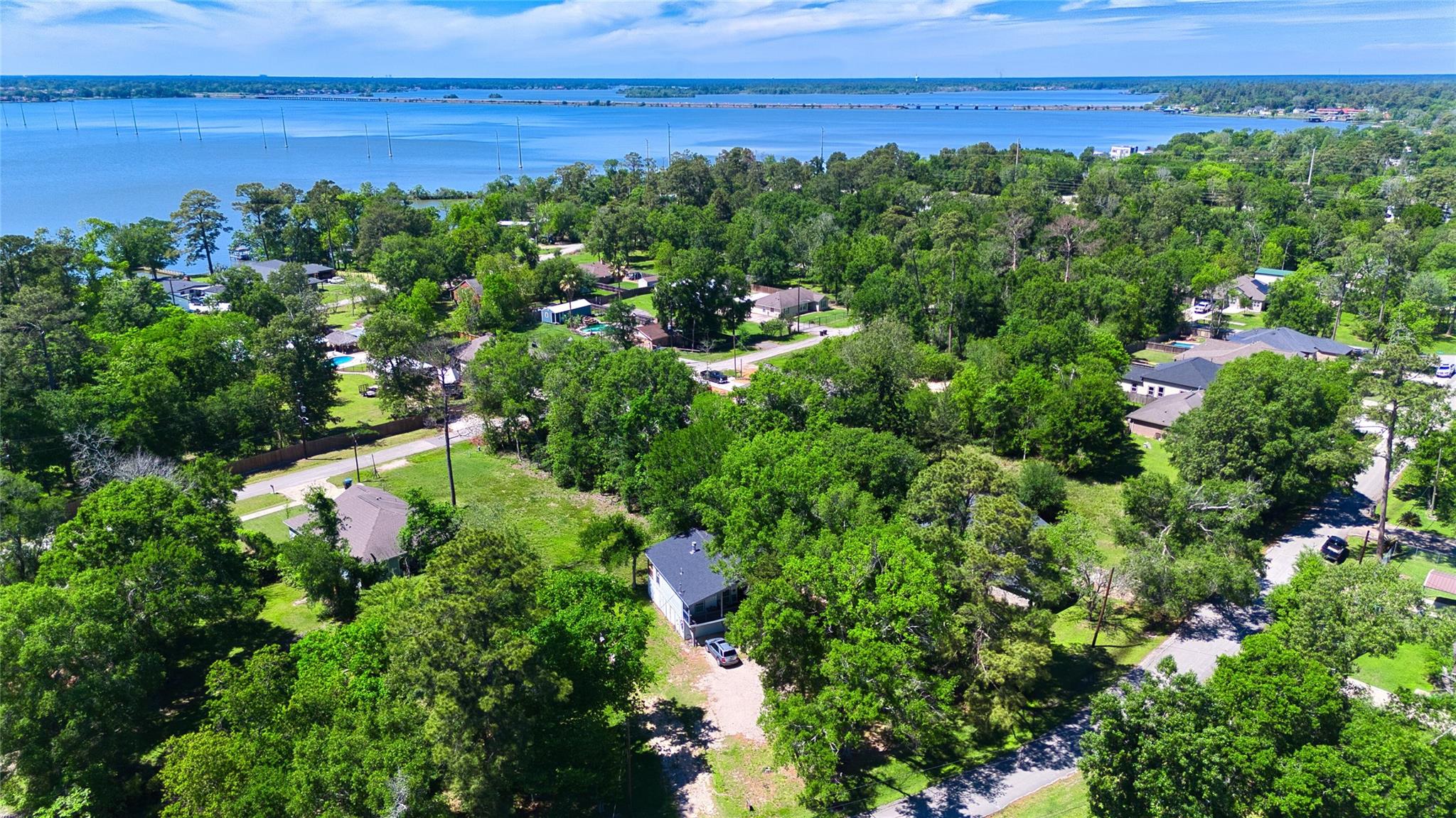 22418 E Shorewood Loop E — photo