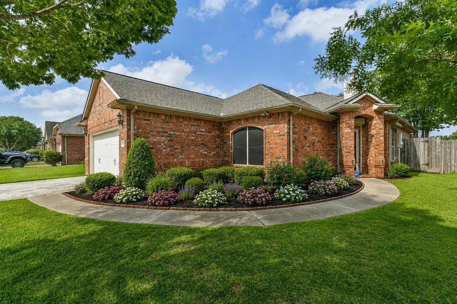 4055 Bentwood Drive — photo