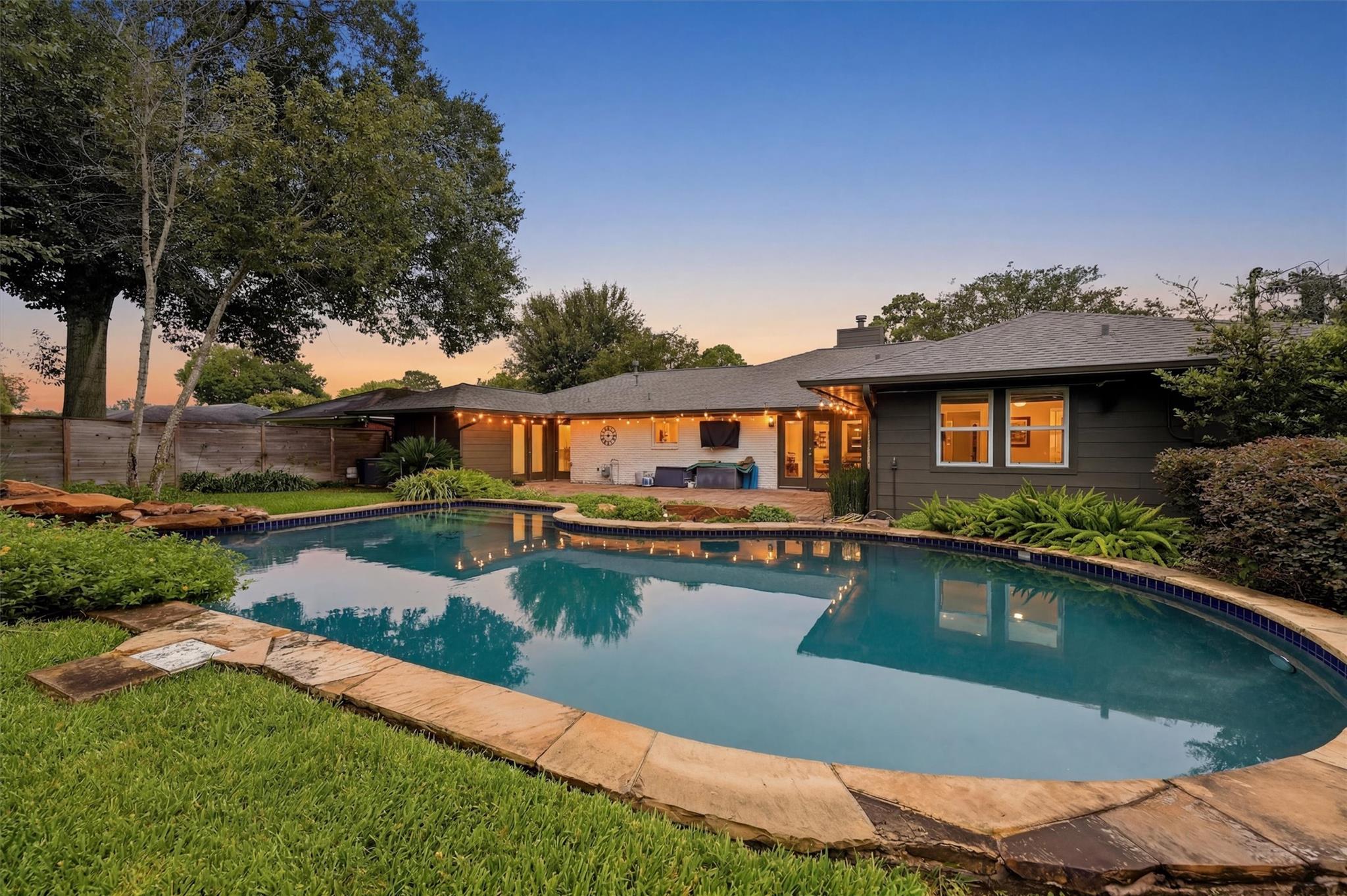 4517 Willowbend Boulevard — photo