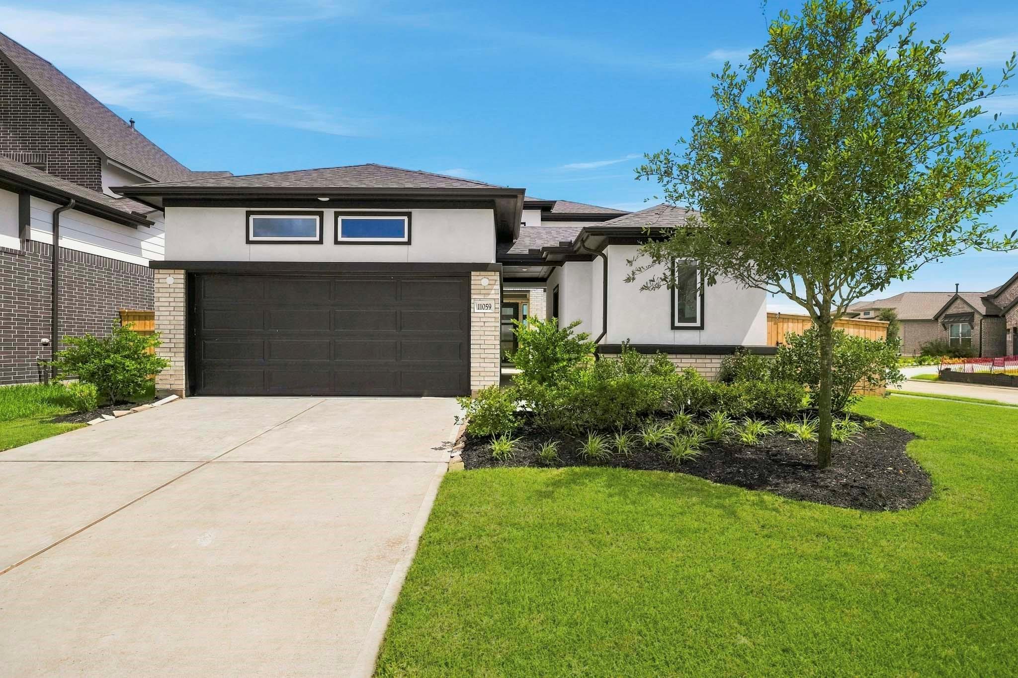 11059 Valley Fort Drive — photo