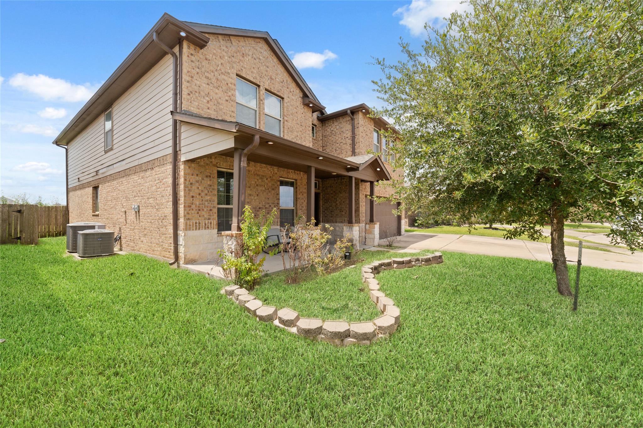 18215 Tenasserim Pine Trace — photo