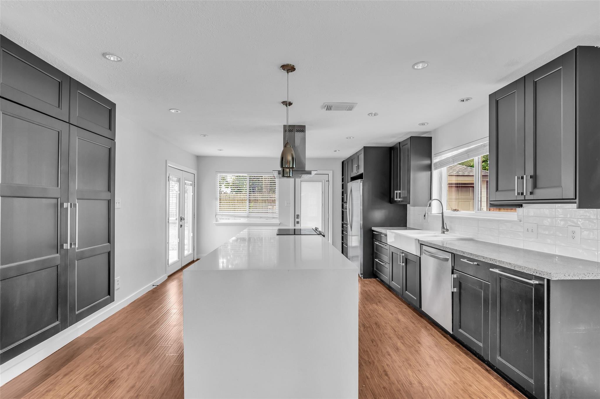 6835 Queensclub Drive — photo