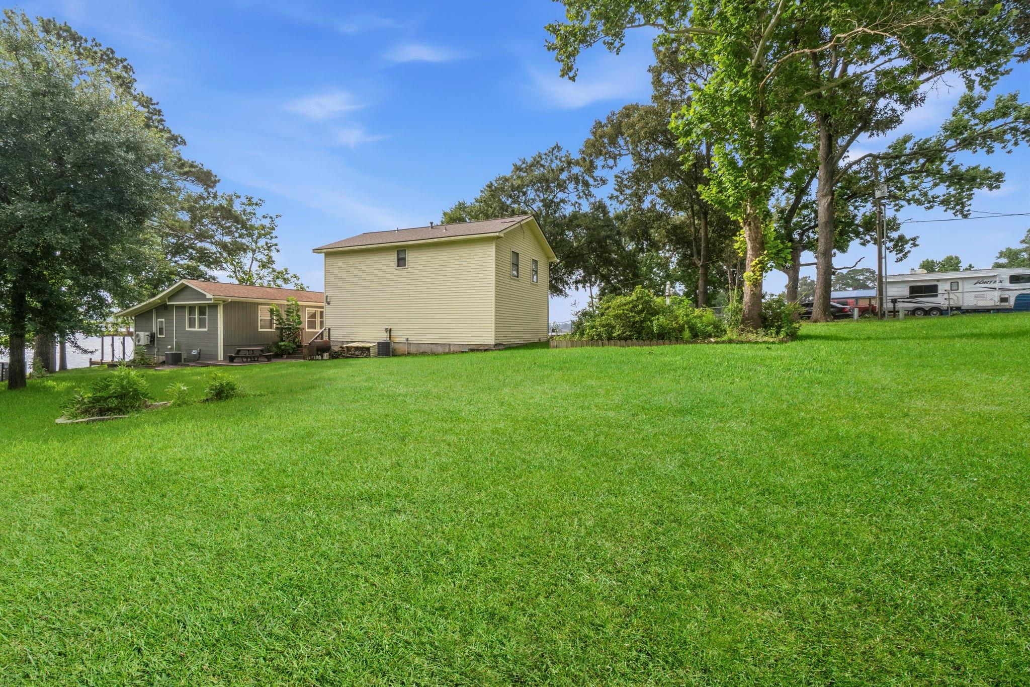 453 Sandy Lane, Onalaska, TX 77360 — photo 3