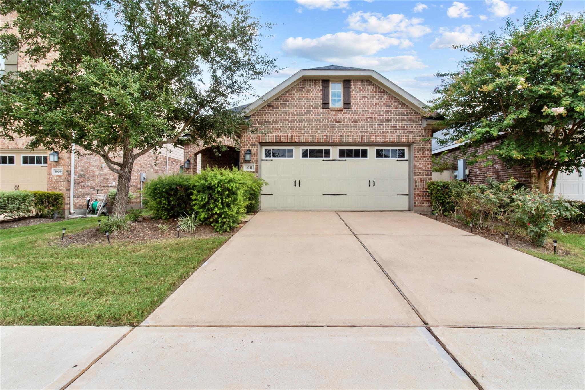1611 Summer City Drive — photo