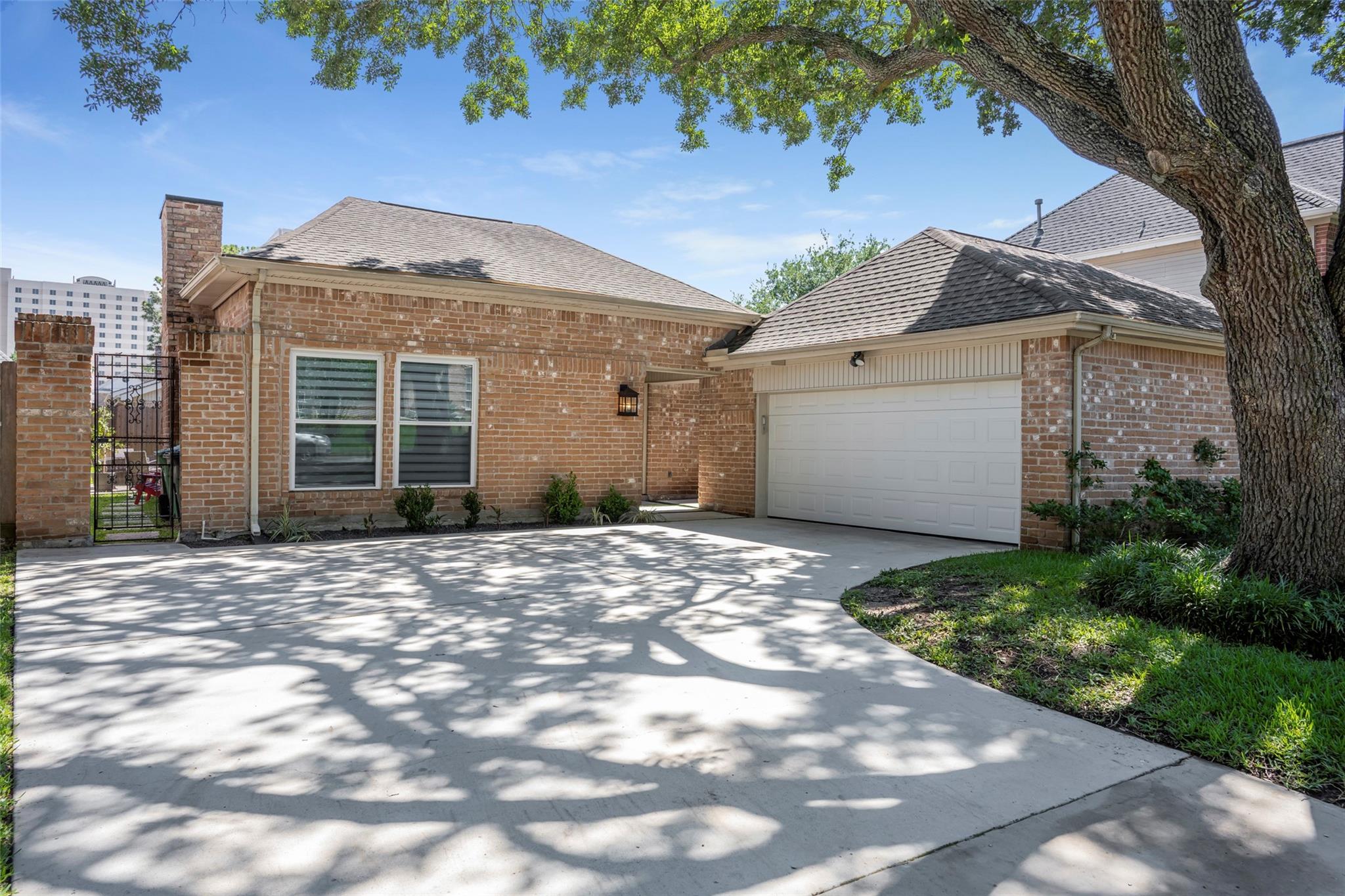 11743 Wickhollow Lane — photo