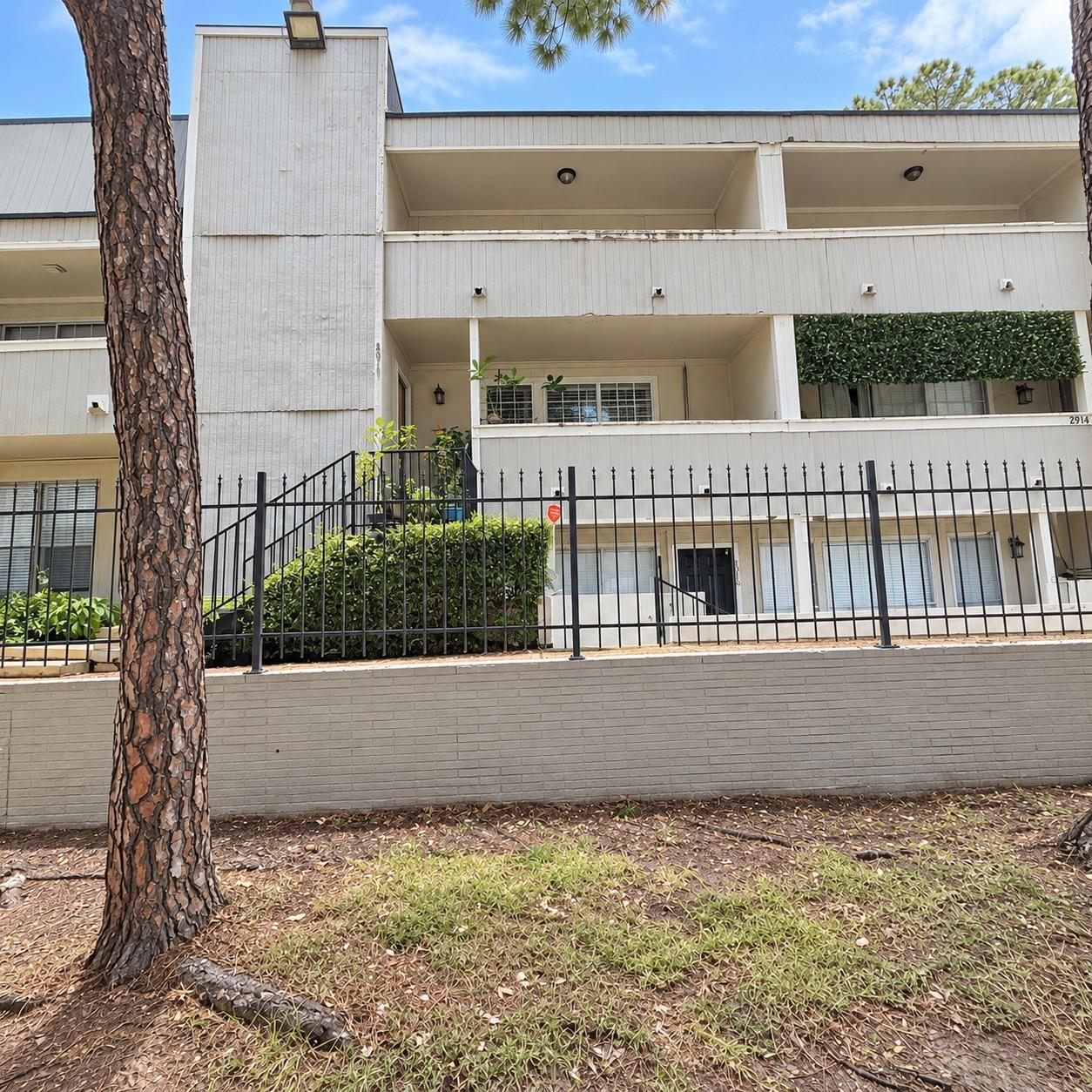 781 Country Place Drive #2015 — photo