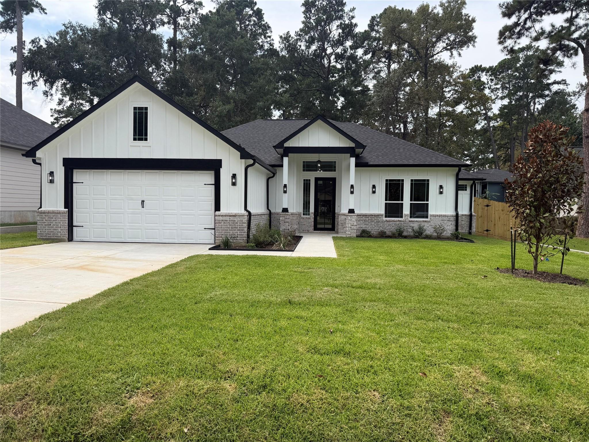 14209 Jamaica Circle — photo