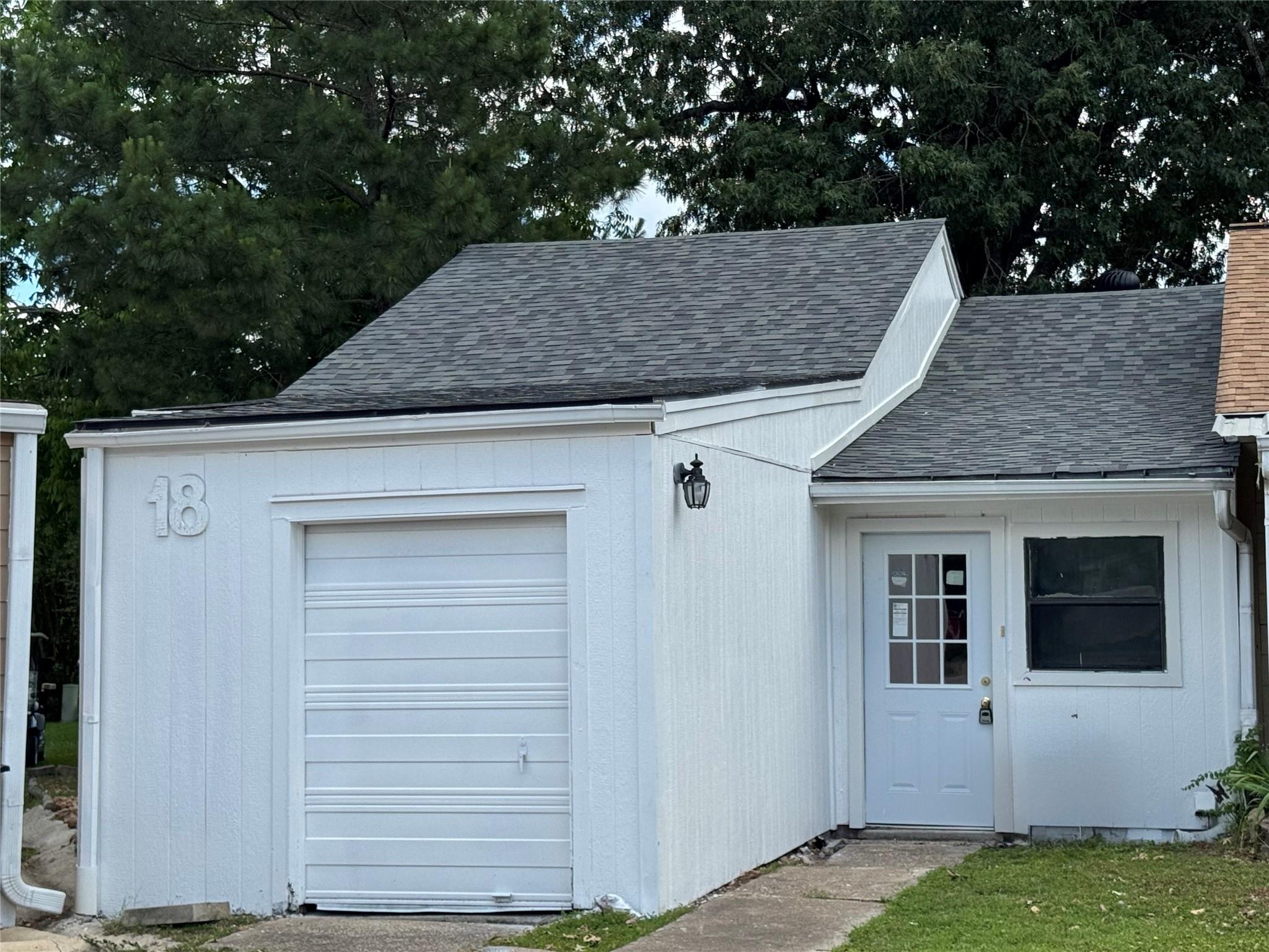 18 Townhouse Lane #18 — photo