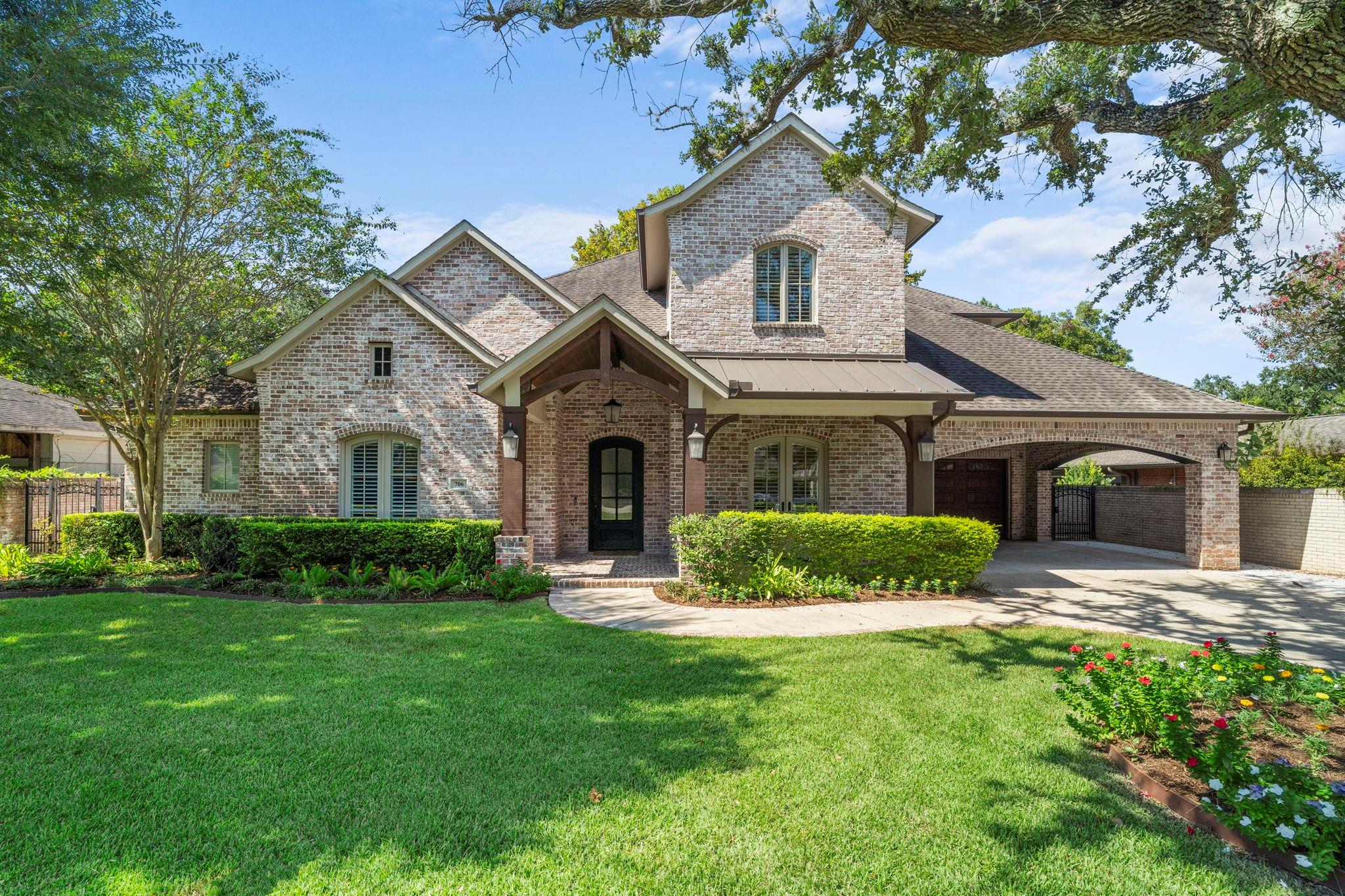 706 Oyster Creek Drive — photo