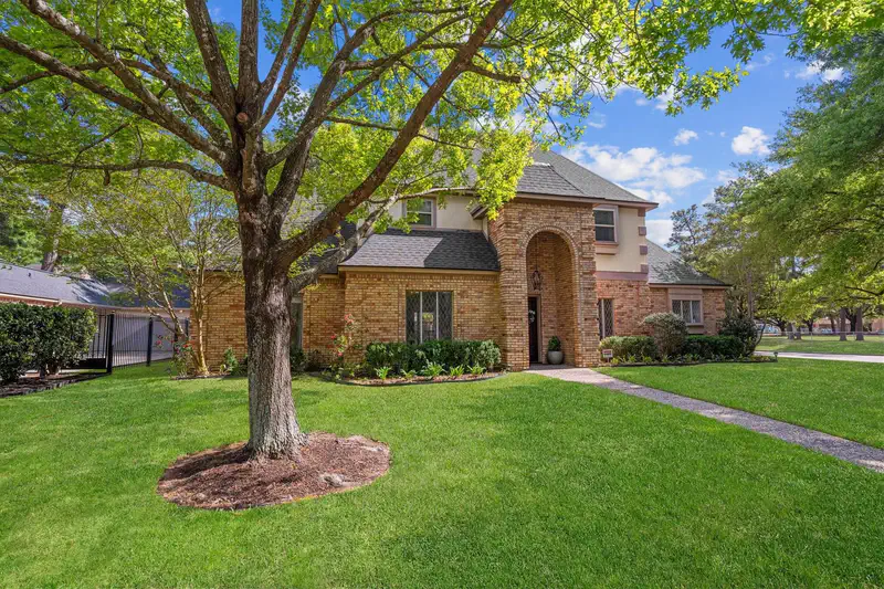16267 Salmon Lane — photo