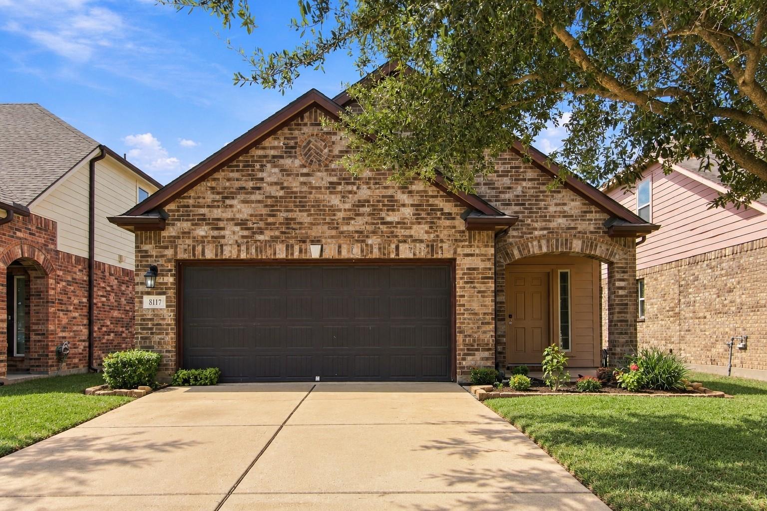 8117 E Pine Creek Bend — photo